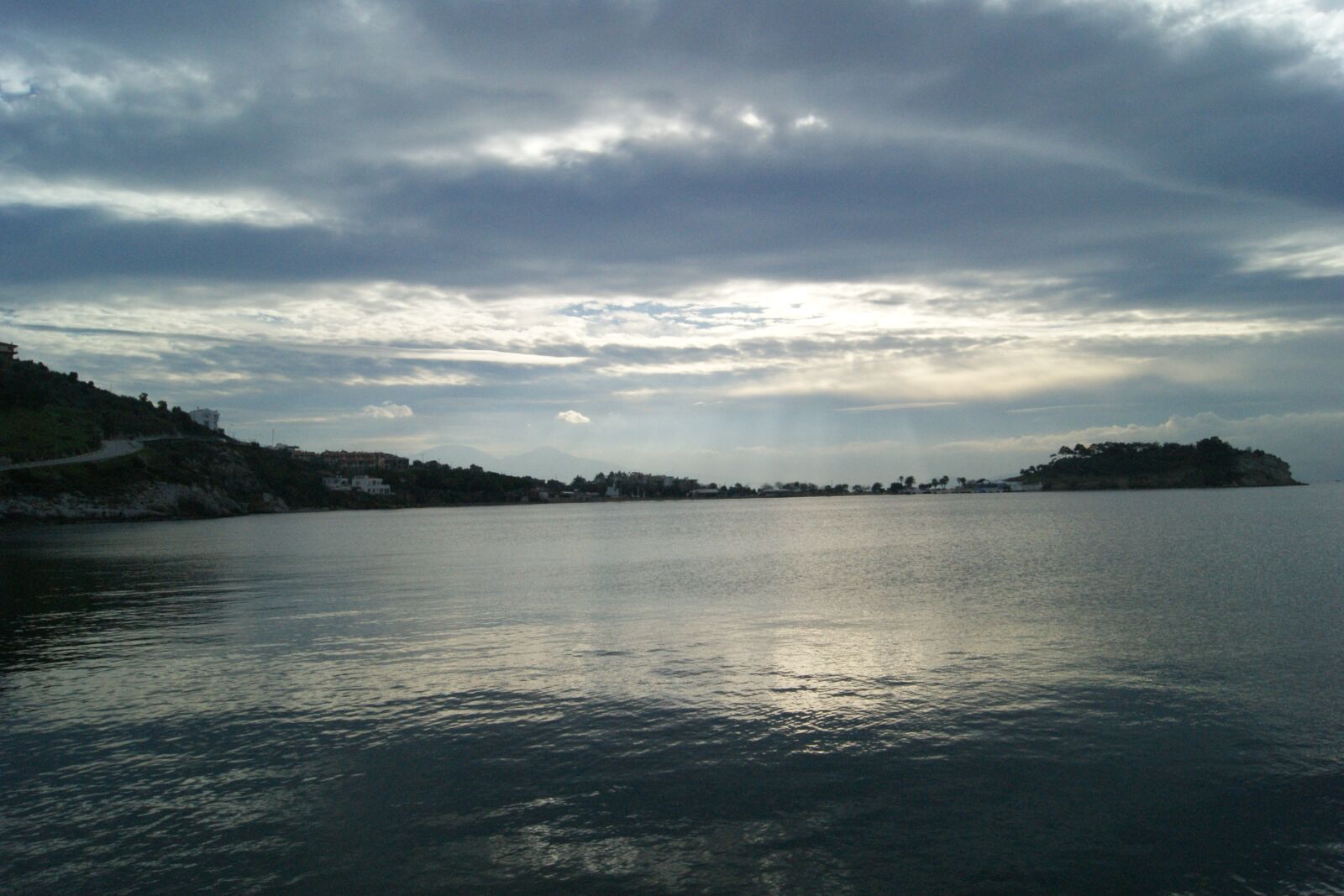 Sony Alpha DSLR-A290 sample photo. Clouds, marine, landscape photography