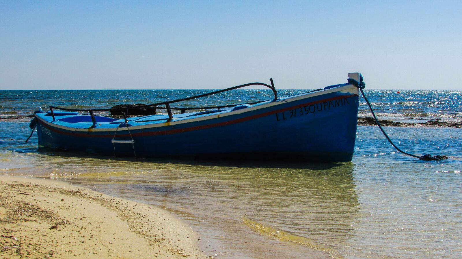 Canon PowerShot SX400 IS sample photo. Boat, beach, sea photography