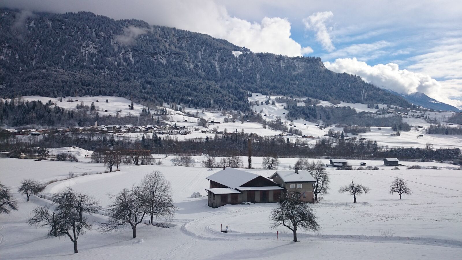 Sony Xperia Z1 Compact sample photo. Winter landscape, mountains, snow photography