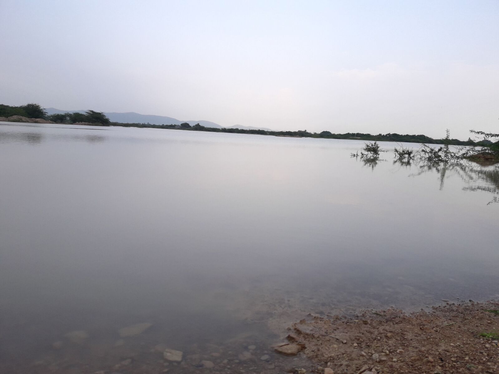 Samsung Galaxy J7 Neo sample photo. Water, land, sky photography
