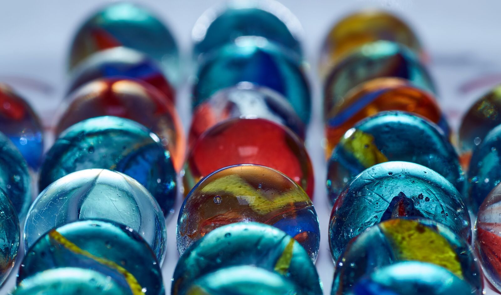 Sony SLT-A58 sample photo. Color, background, marbles photography