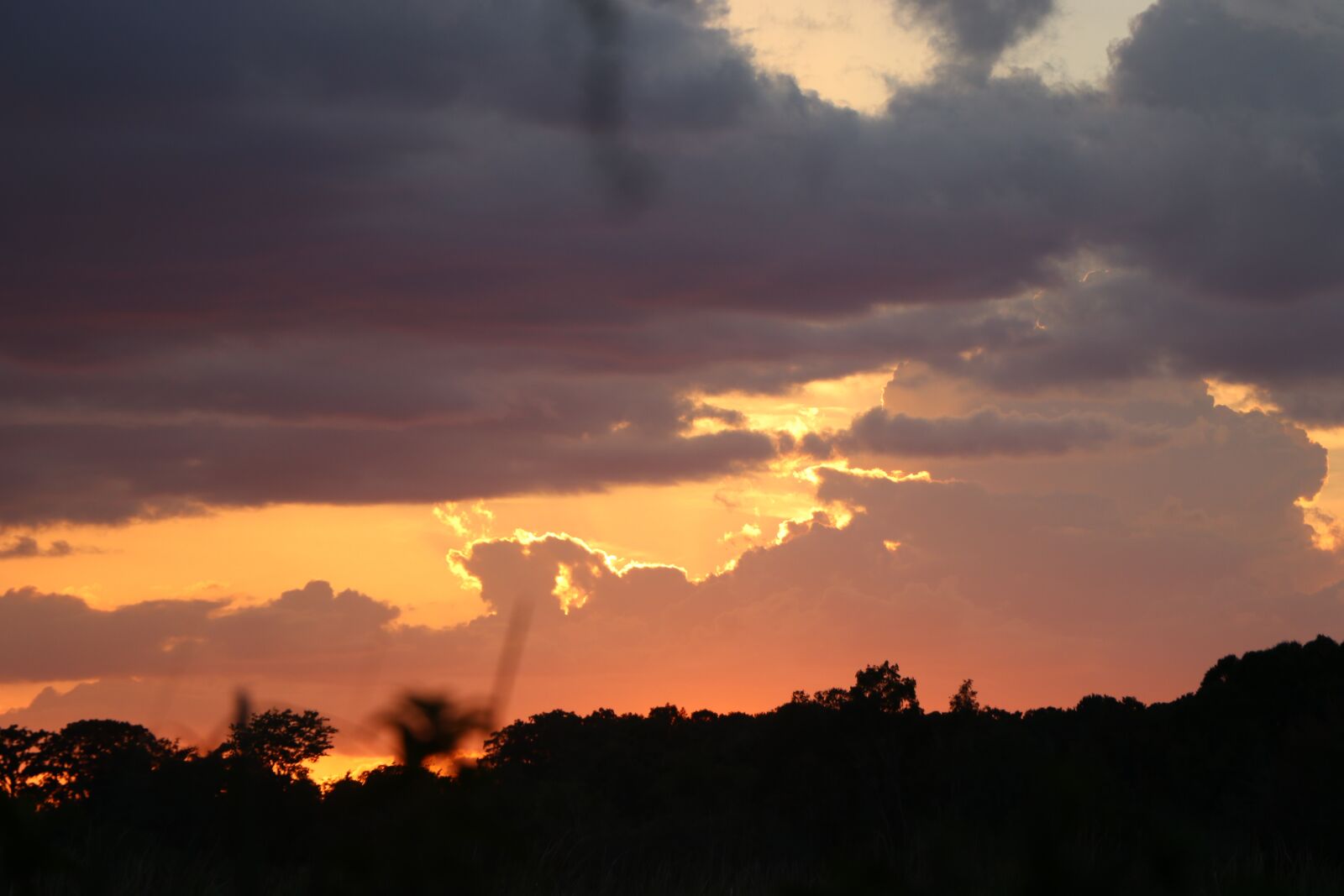 Canon EF-S 18-135mm F3.5-5.6 IS USM sample photo. Sunset, clouds, dusk photography