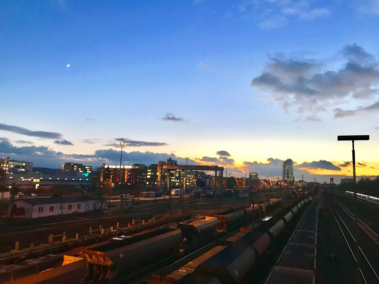 Apple iPhone 7 sample photo. Rails, train, railway photography