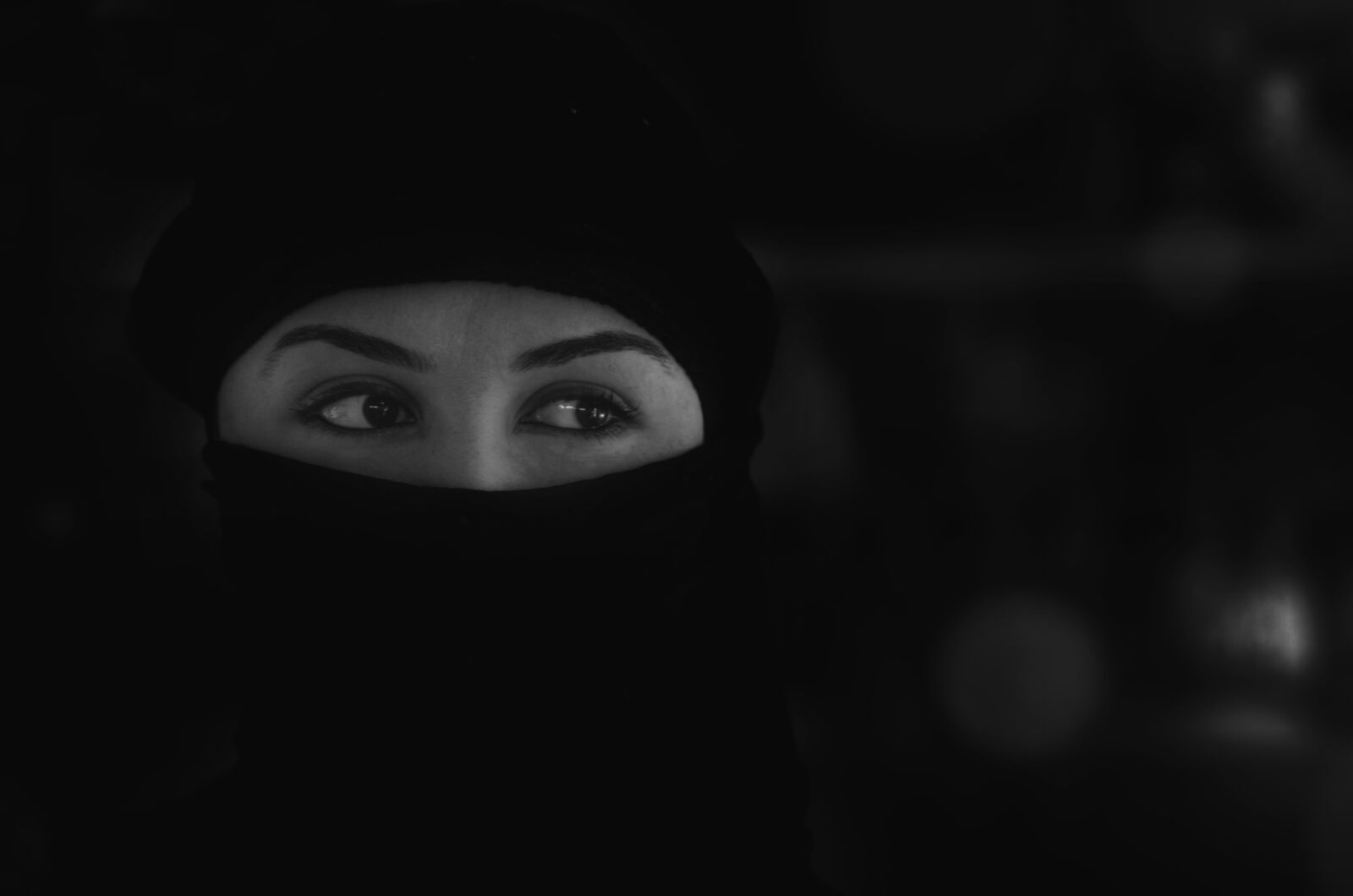 Nikon D5100 sample photo. Turkish, woman, black photography