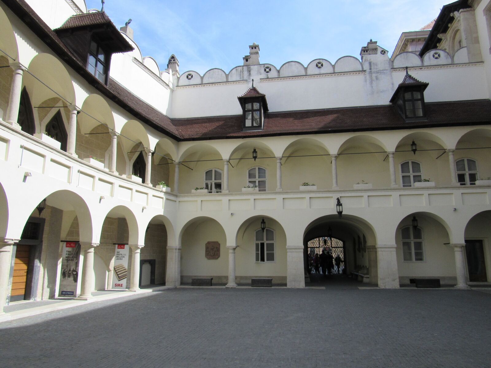 Canon PowerShot SX530 HS sample photo. Bratislava, slovakia, center photography