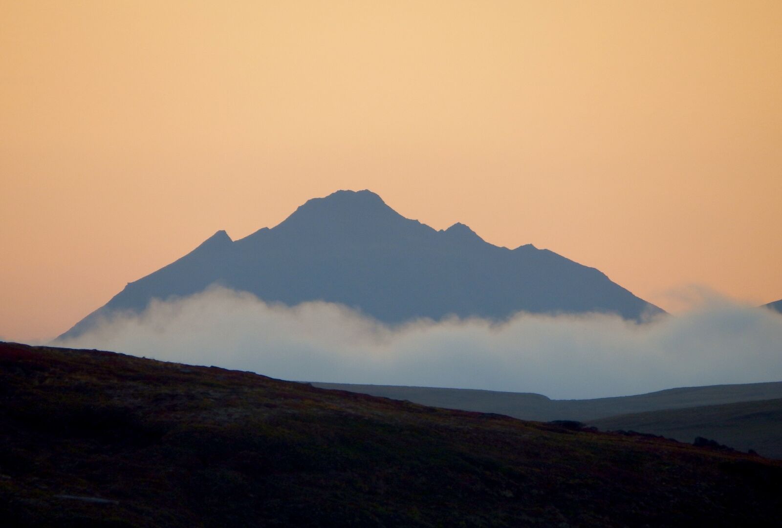 Fujifilm FinePix S1 sample photo. Mirage, mountain range, mountains photography