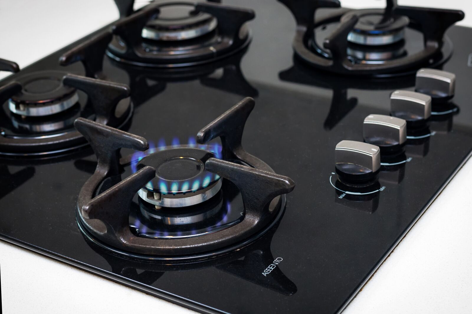 Canon EOS-1D Mark III sample photo. Gas stove, gas, orange photography