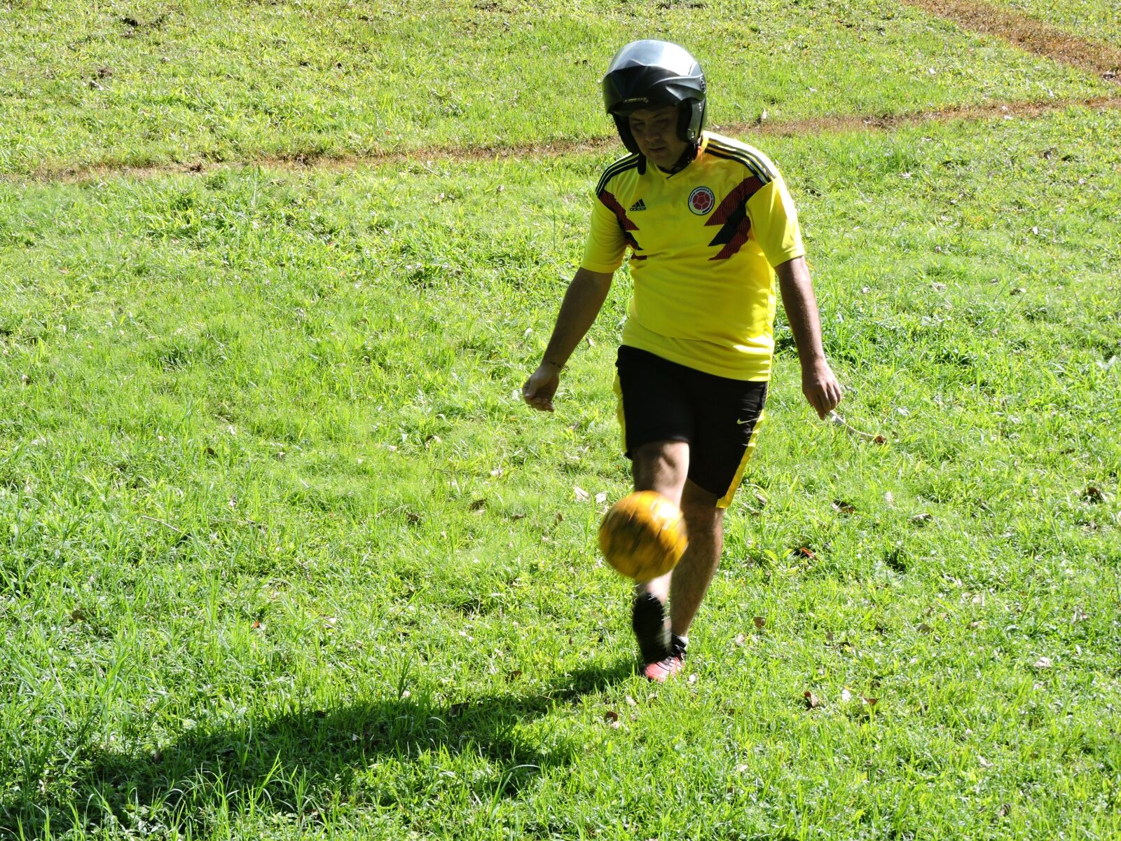 Nikon Coolpix P600 sample photo. Football, security, helmet photography