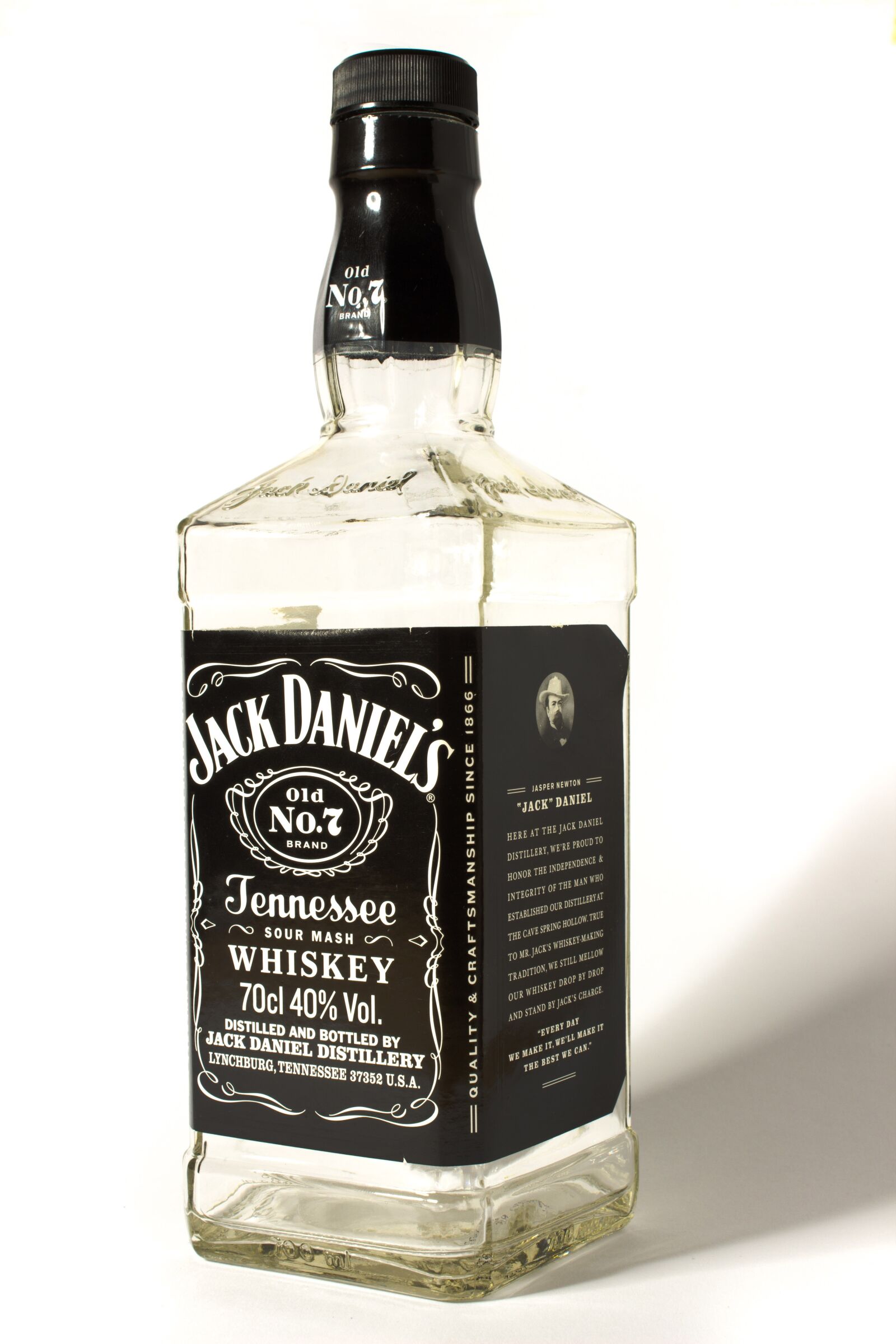 Canon EOS 600D (Rebel EOS T3i / EOS Kiss X5) sample photo. Alcohol, whiskey, jack daniels photography