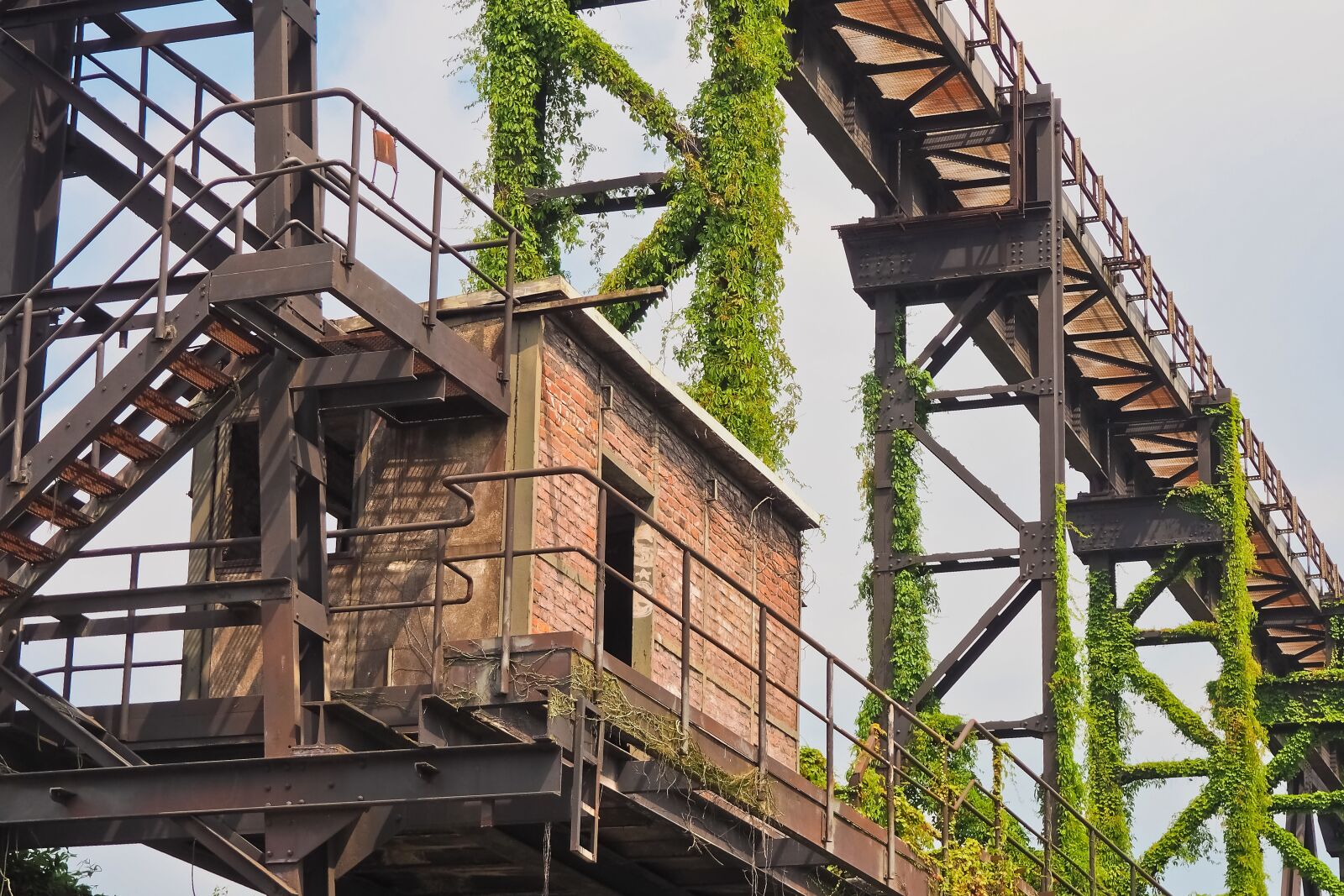 Olympus OM-D E-M10 sample photo. Architecture, steel mill, factory photography