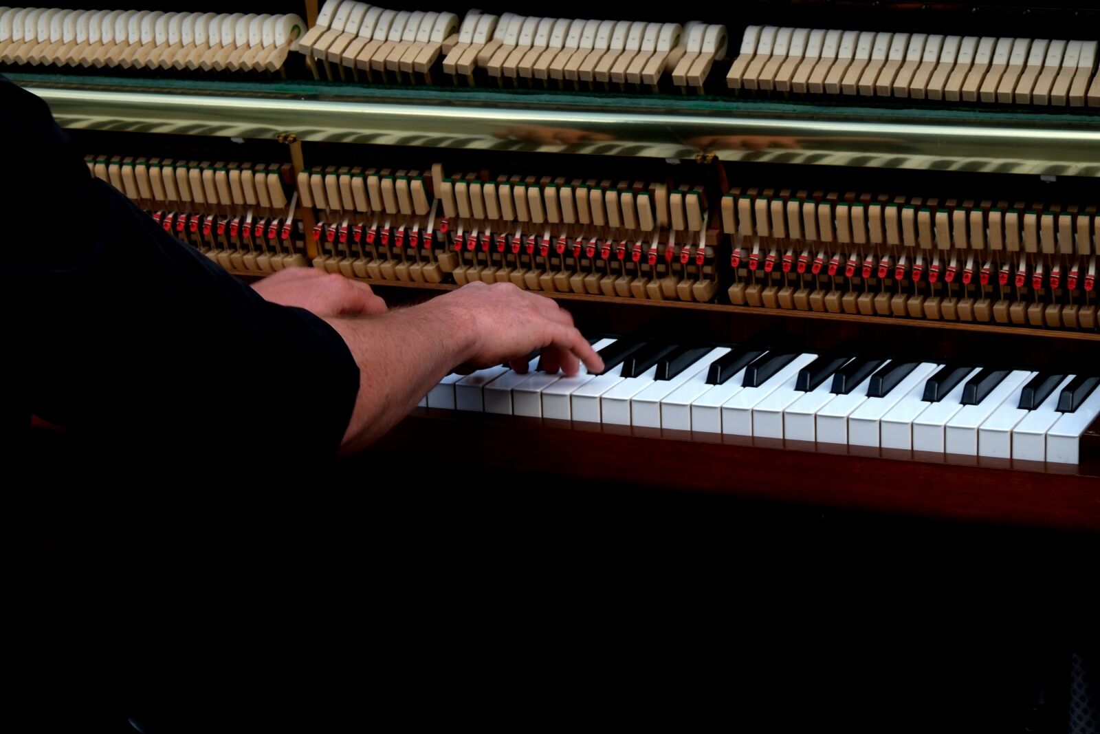 Fujifilm X-E1 sample photo. Piano, keyboard, music photography