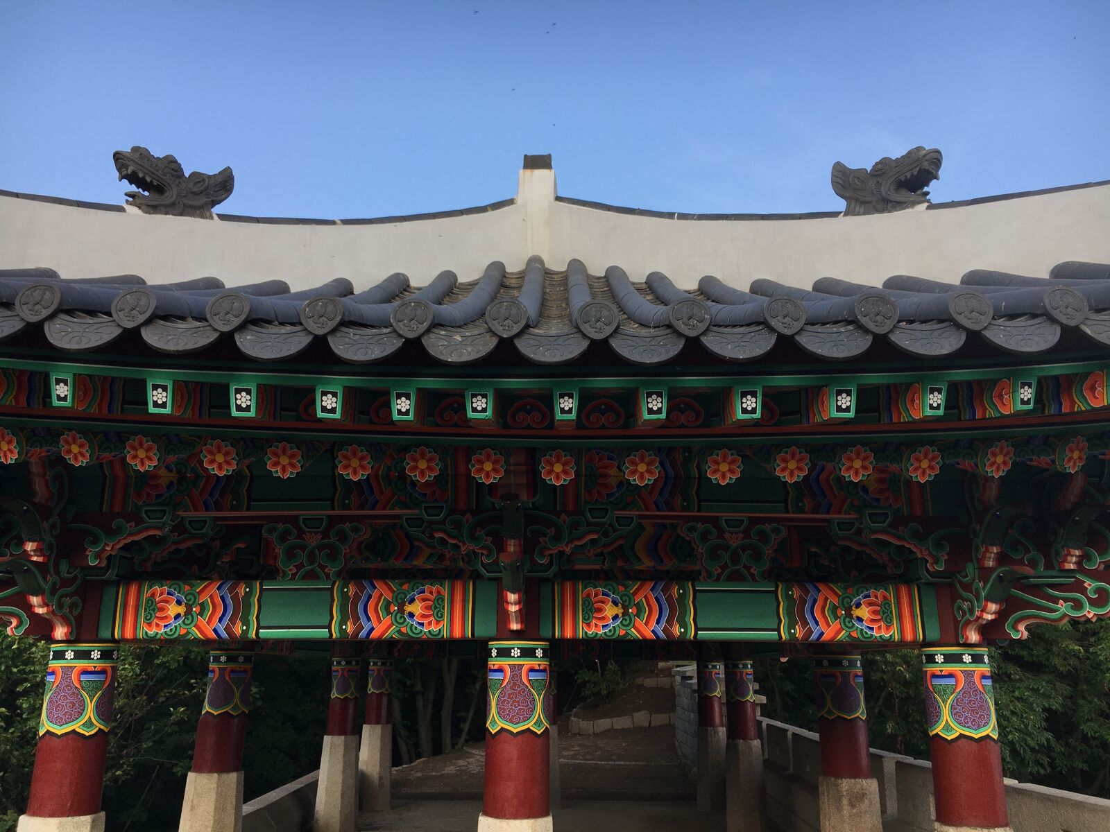 iPhone 6s back camera 4.15mm f/2.2 sample photo. Daenammun, dancheong, korea photography