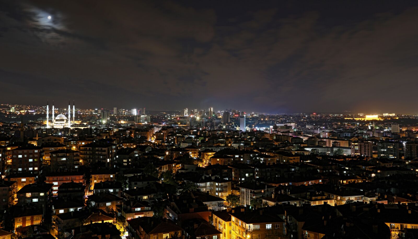 Canon EOS 6D + Canon EF 17-40mm F4L USM sample photo. City, landscape, architecture photography