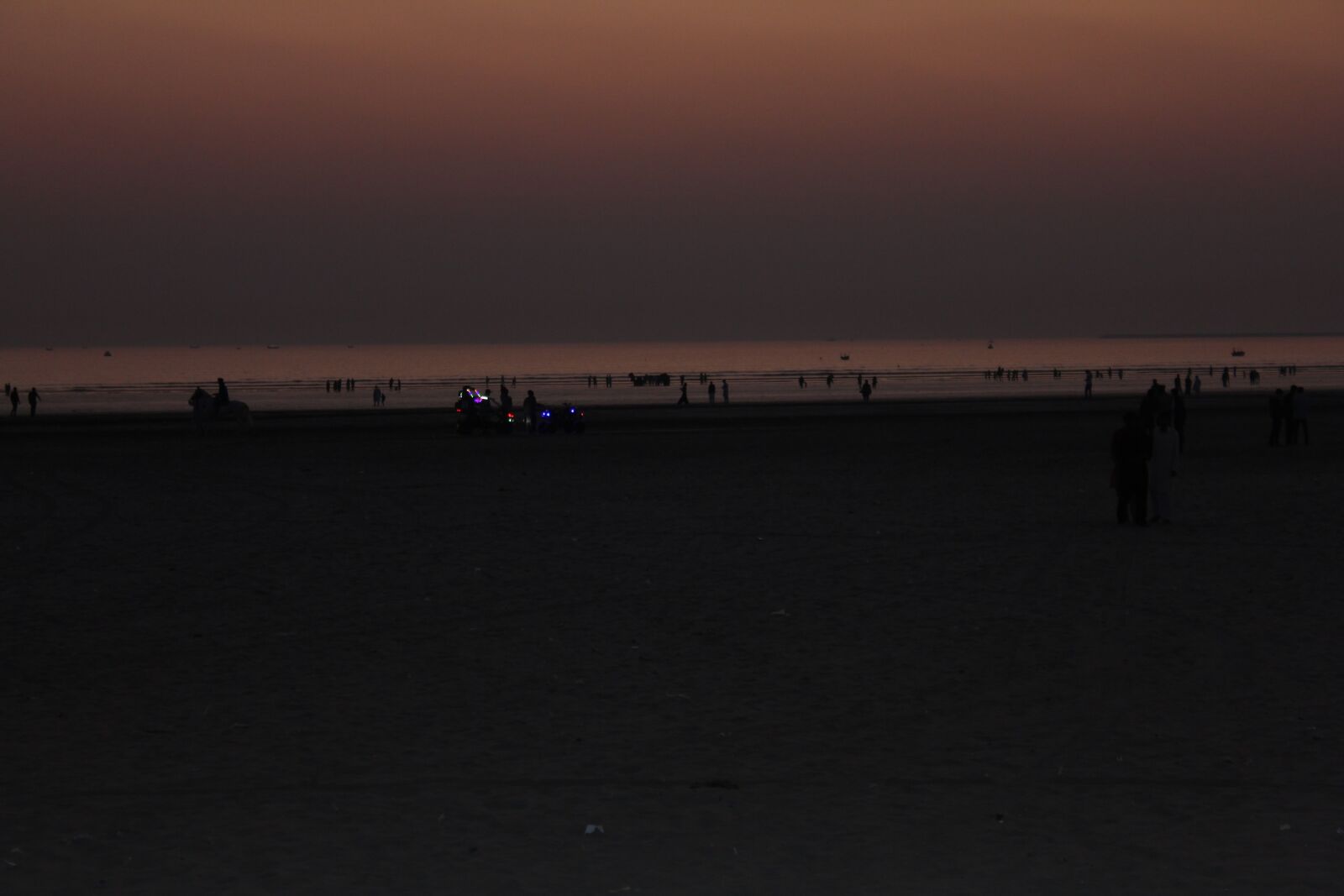 Canon EOS 550D (EOS Rebel T2i / EOS Kiss X4) sample photo. Sunset, beach, seaside photography