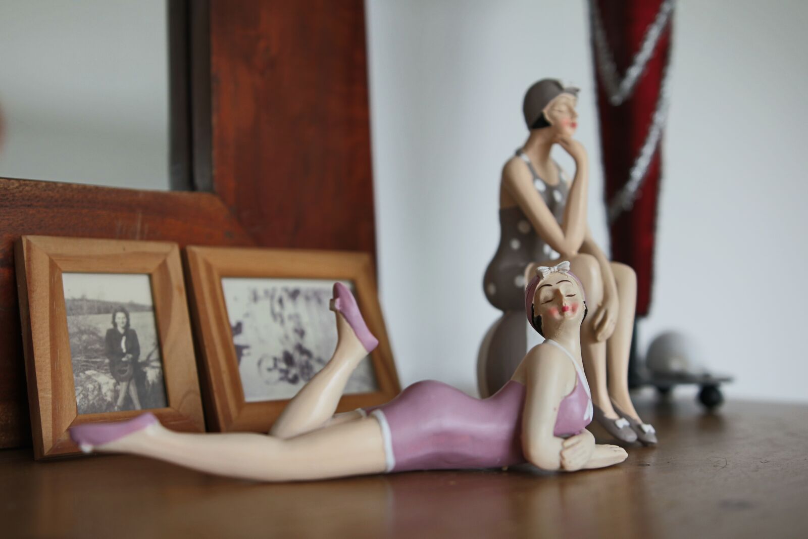 Canon EOS 70D sample photo. Bather, retro, figurine photography