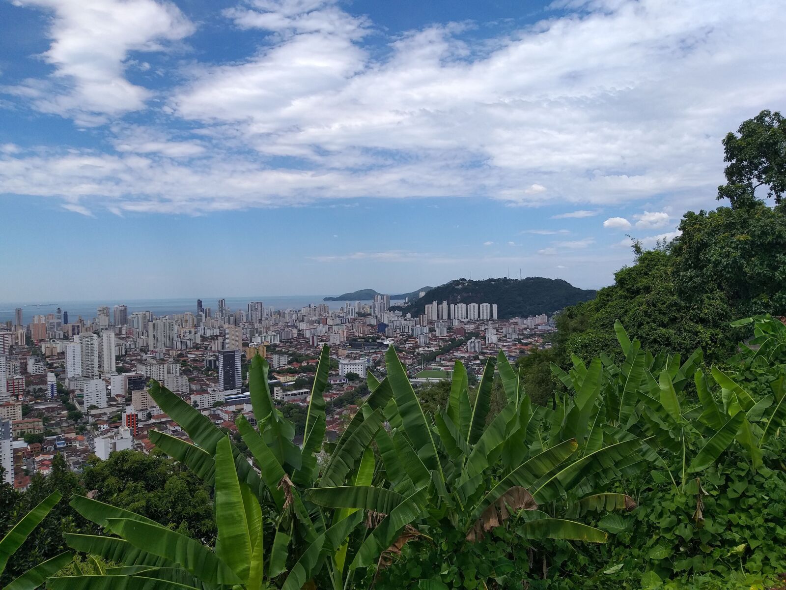 Samsung Galaxy J8 sample photo. Santos, monte serrat, city photography