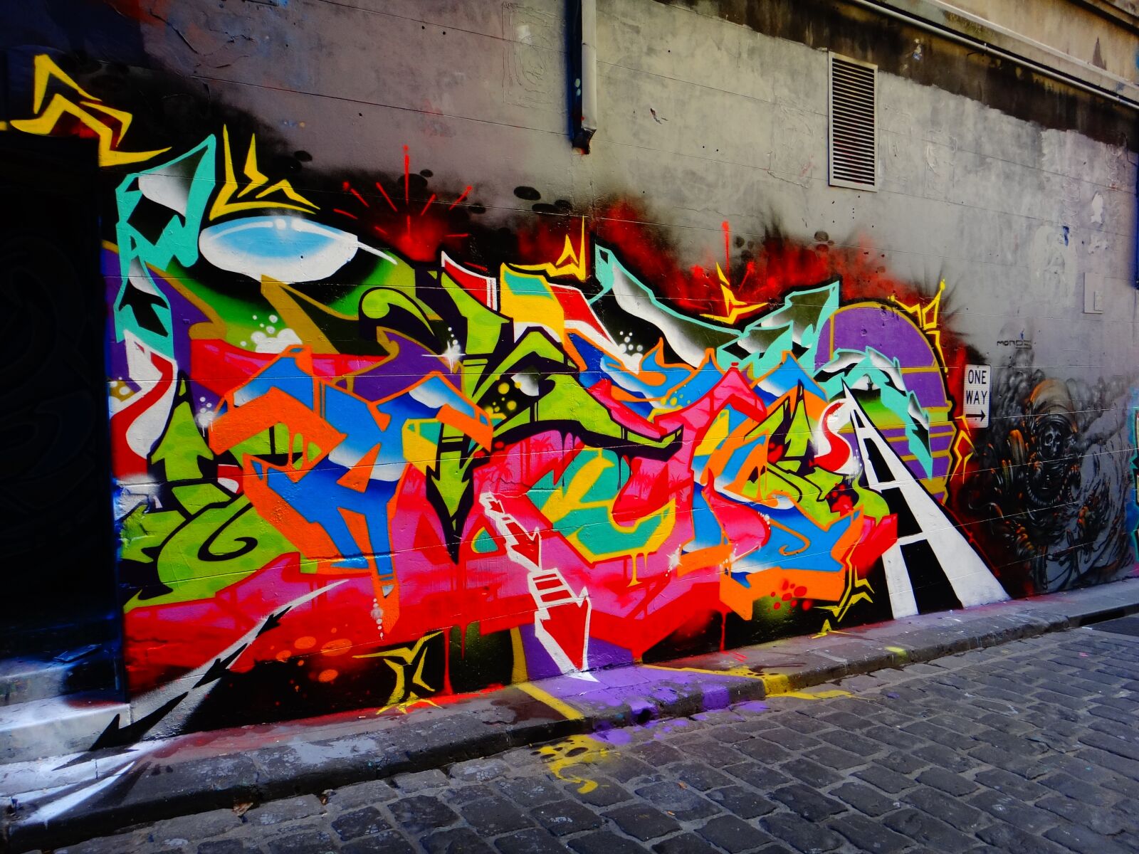 Sony DSC-TX20 sample photo. Hosierlane, graffiti, street art photography