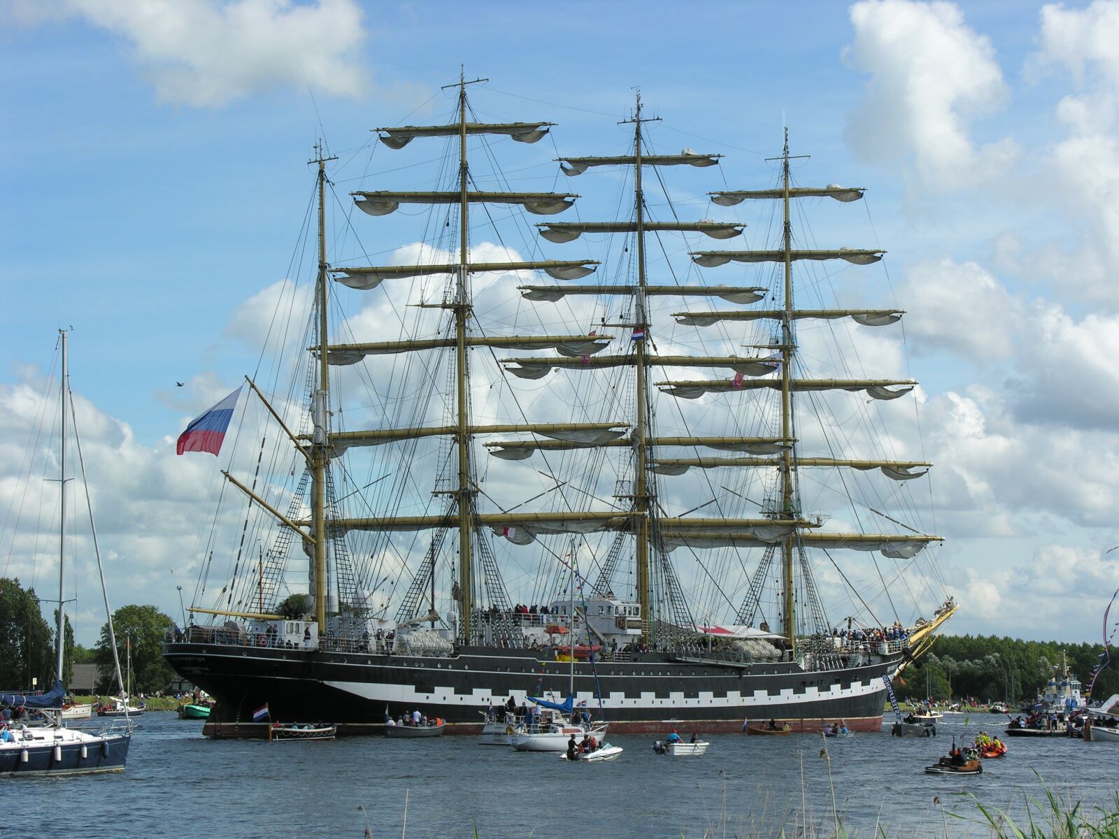 Nikon E8800 sample photo. Sail, ship, amsterdam photography