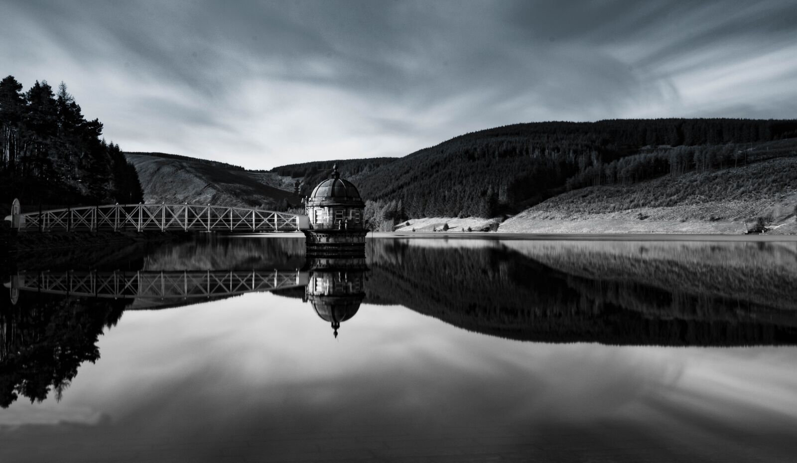 Canon EOS 70D + Canon EF-S 10-18mm F4.5–5.6 IS STM sample photo. Reservoir, scotland, travel photography