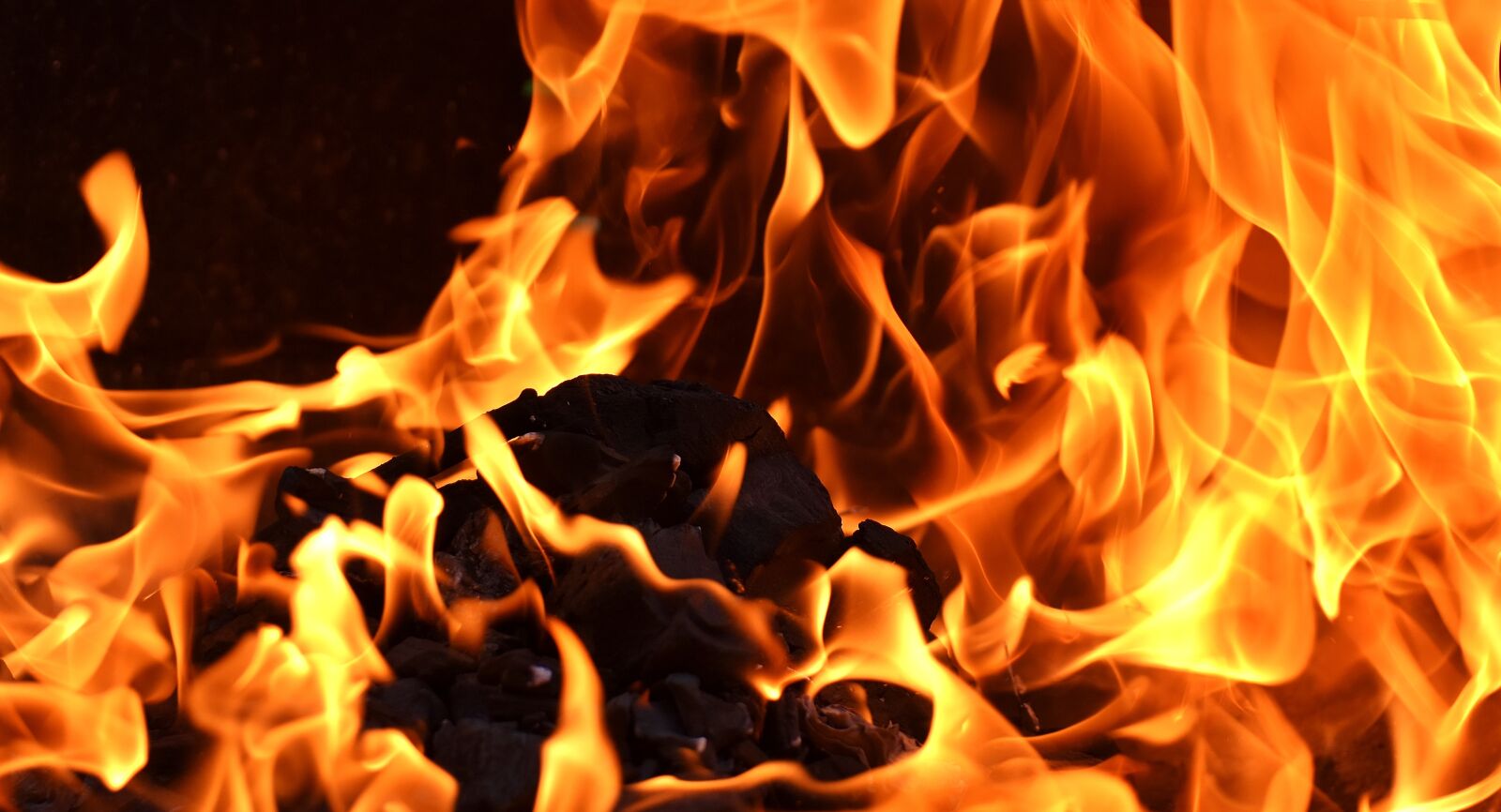 Nikon D7200 sample photo. Fire, flame, carbon photography