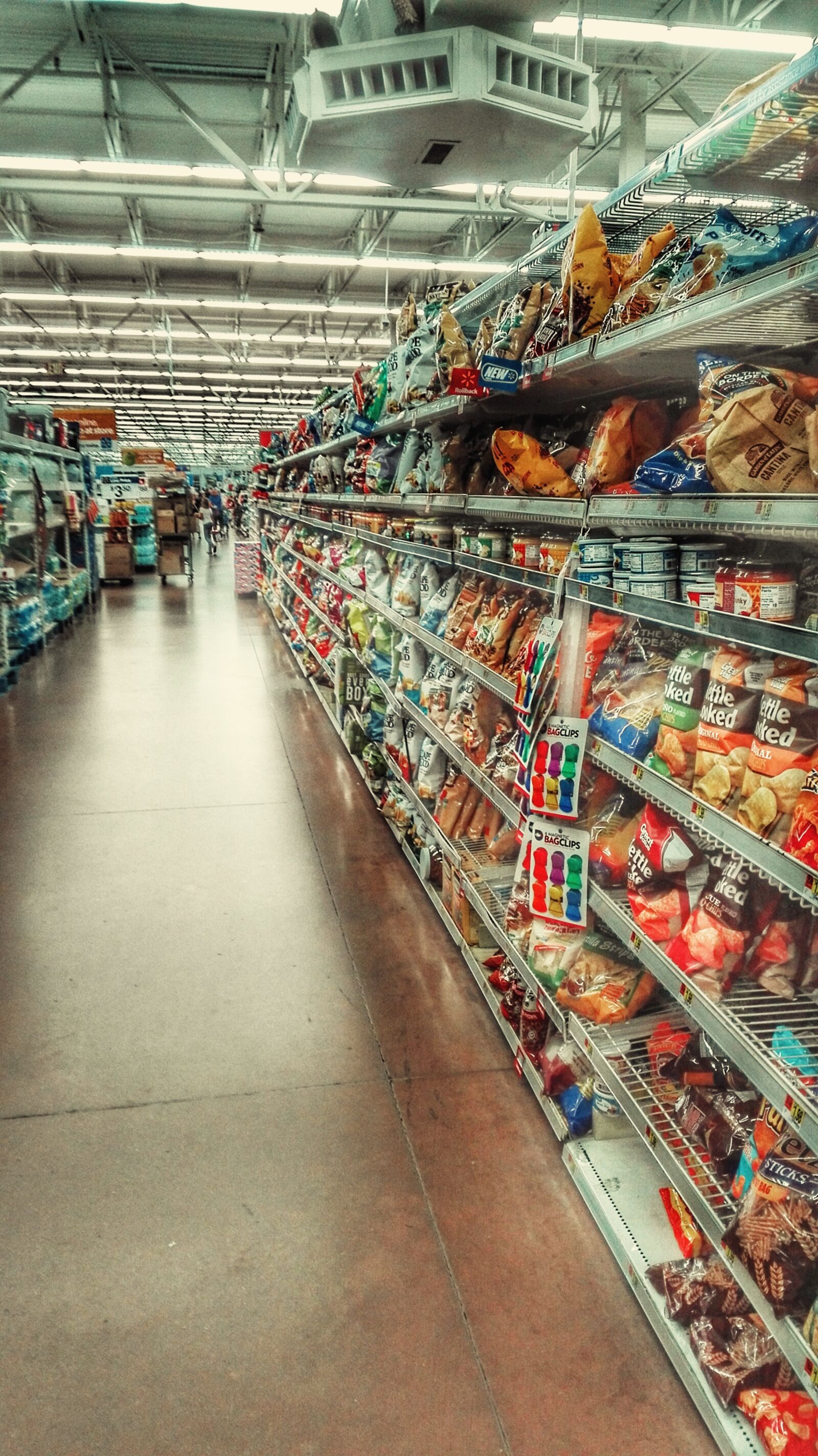 HUAWEI P8 Lite sample photo. Supermarket, shelves, usa photography