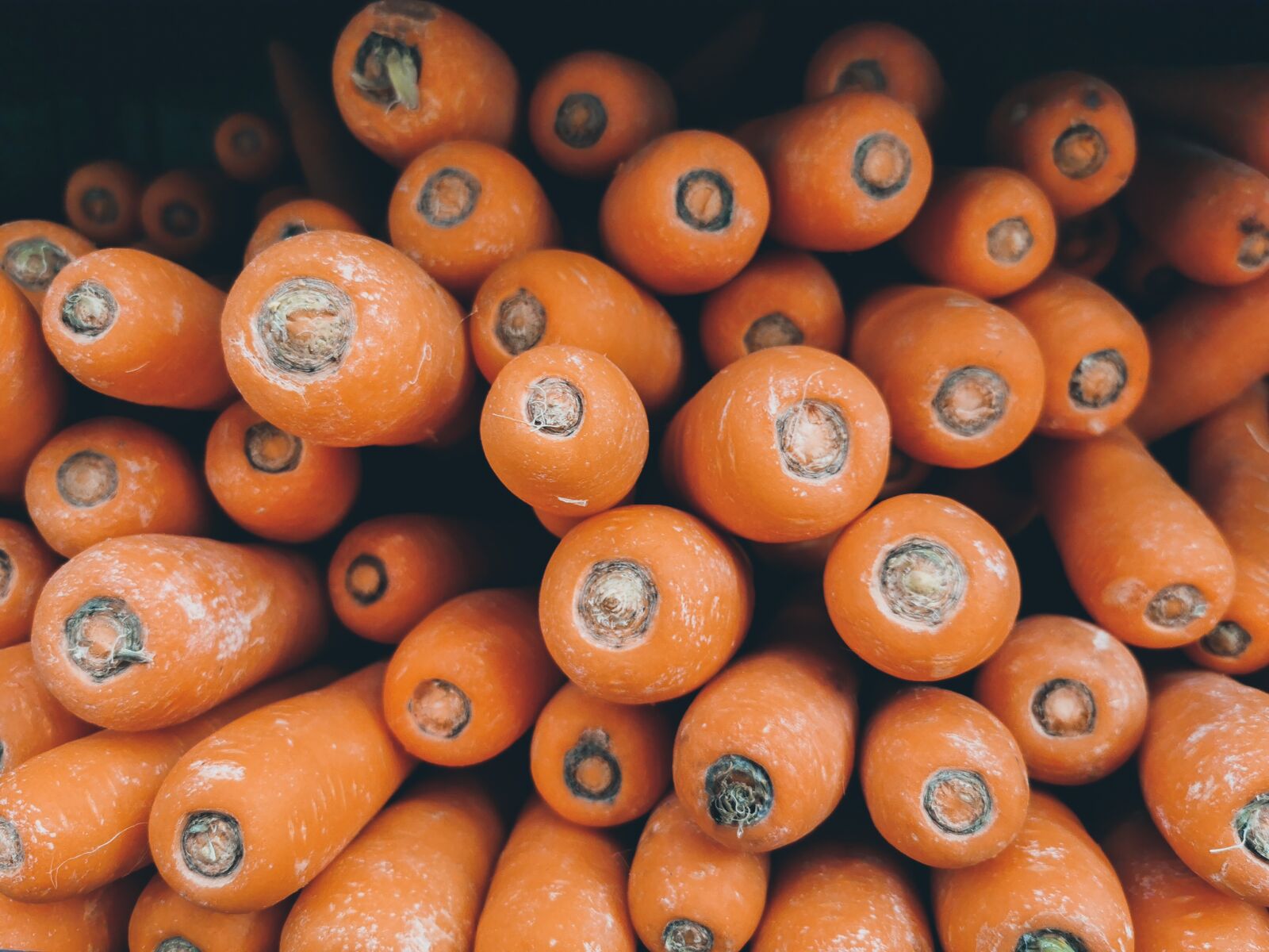 HUAWEI P30 Pro sample photo. Carrots, supermarket, display photography