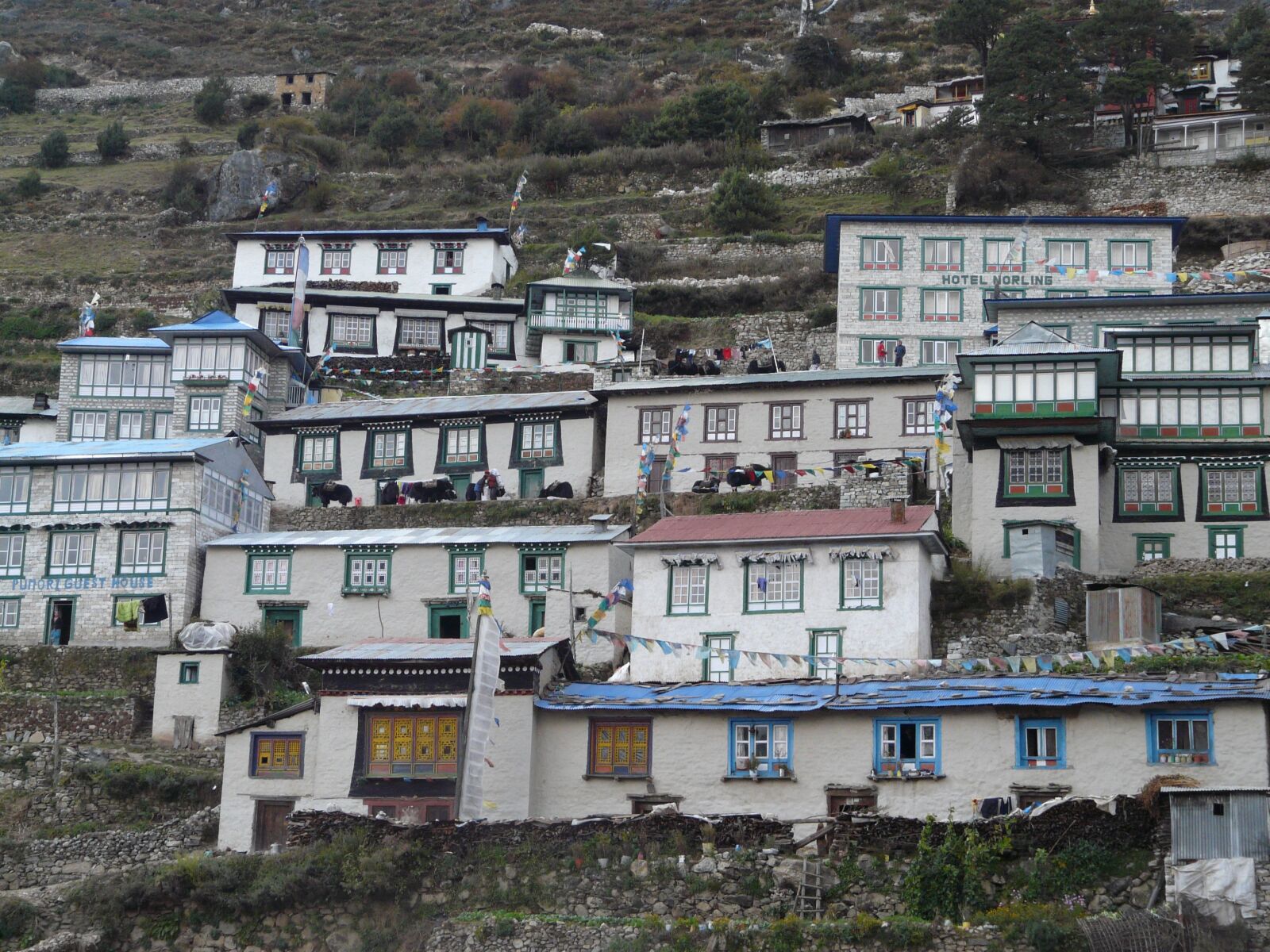 Panasonic DMC-FZ18 sample photo. Namche bazaar, sherpa, everest photography