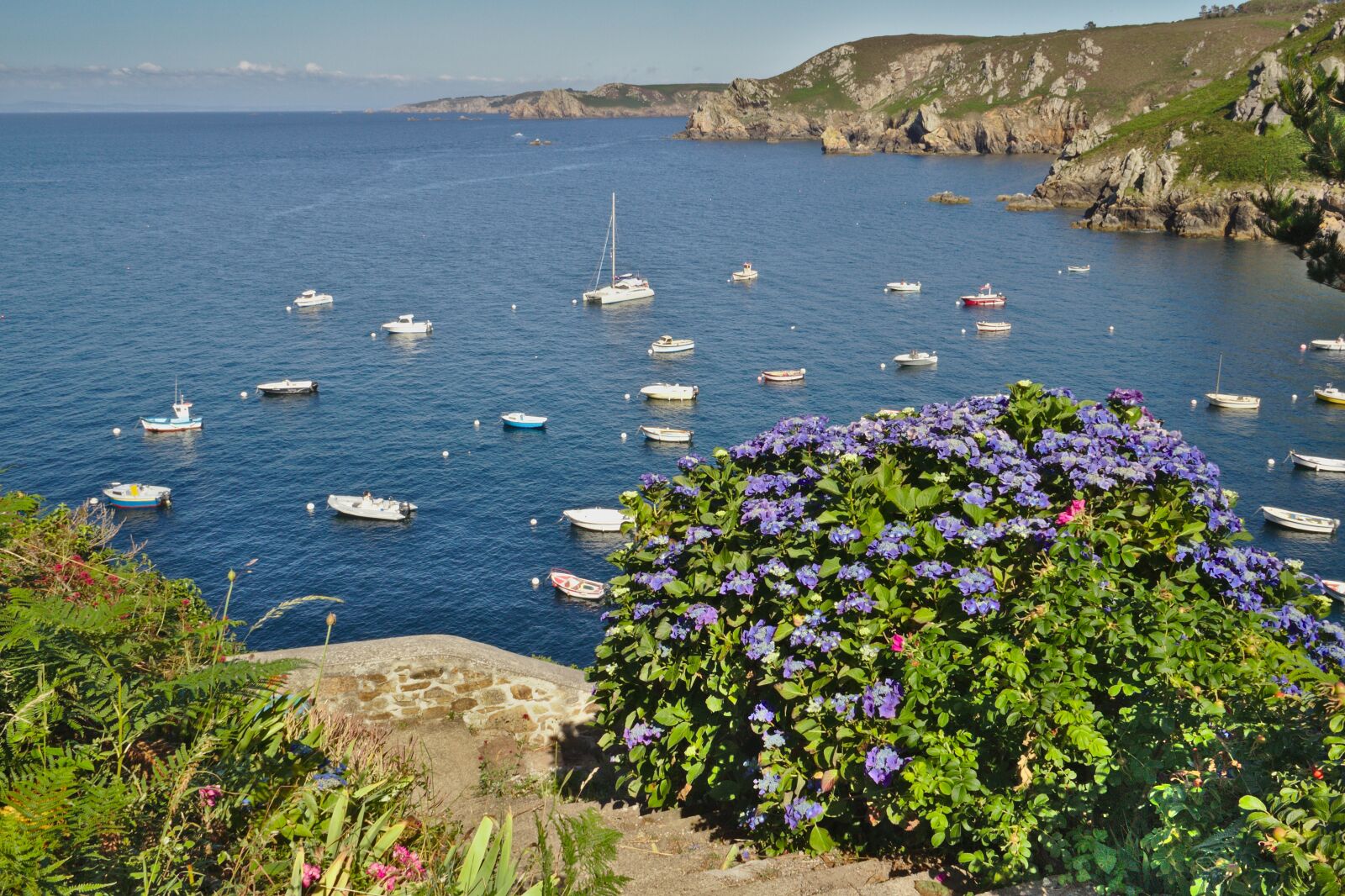 Canon EOS 600D (Rebel EOS T3i / EOS Kiss X5) sample photo. Holiday, landscape, sea photography