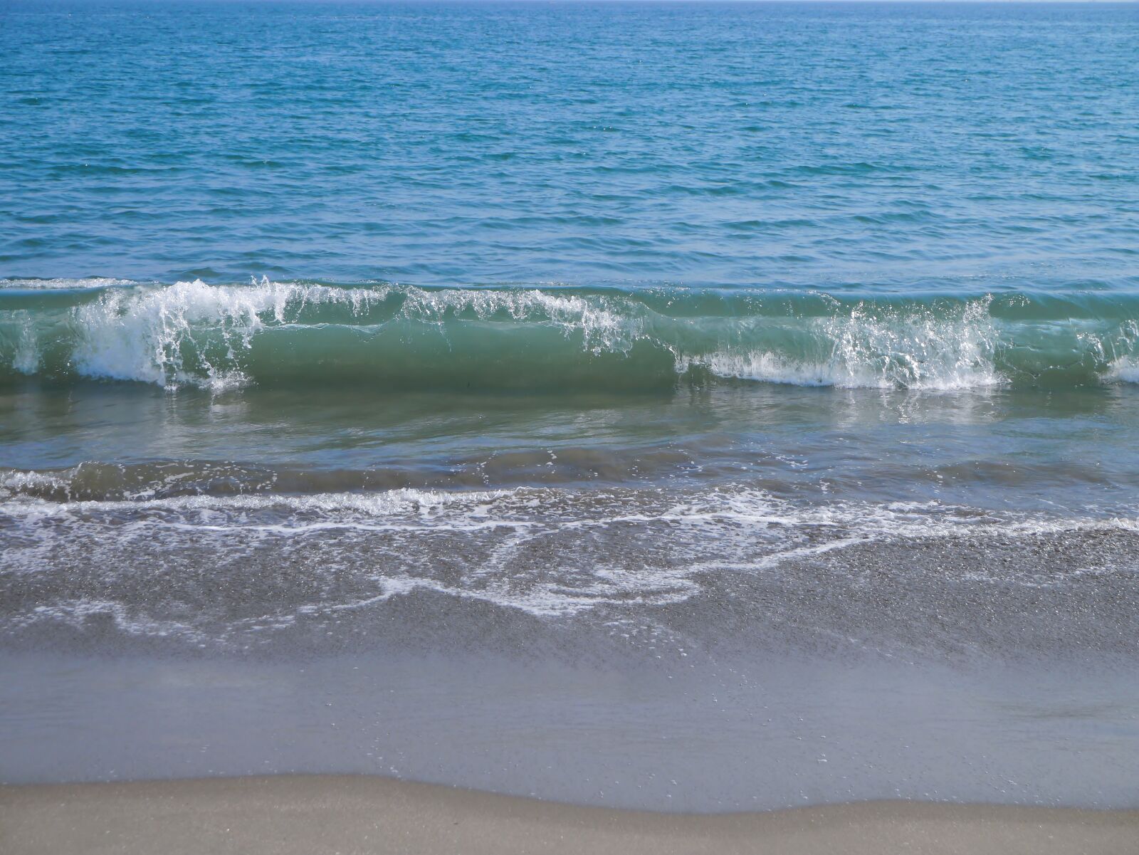 Panasonic Lumix DMC-GX1 sample photo. Sea, wave, tokyo bay photography