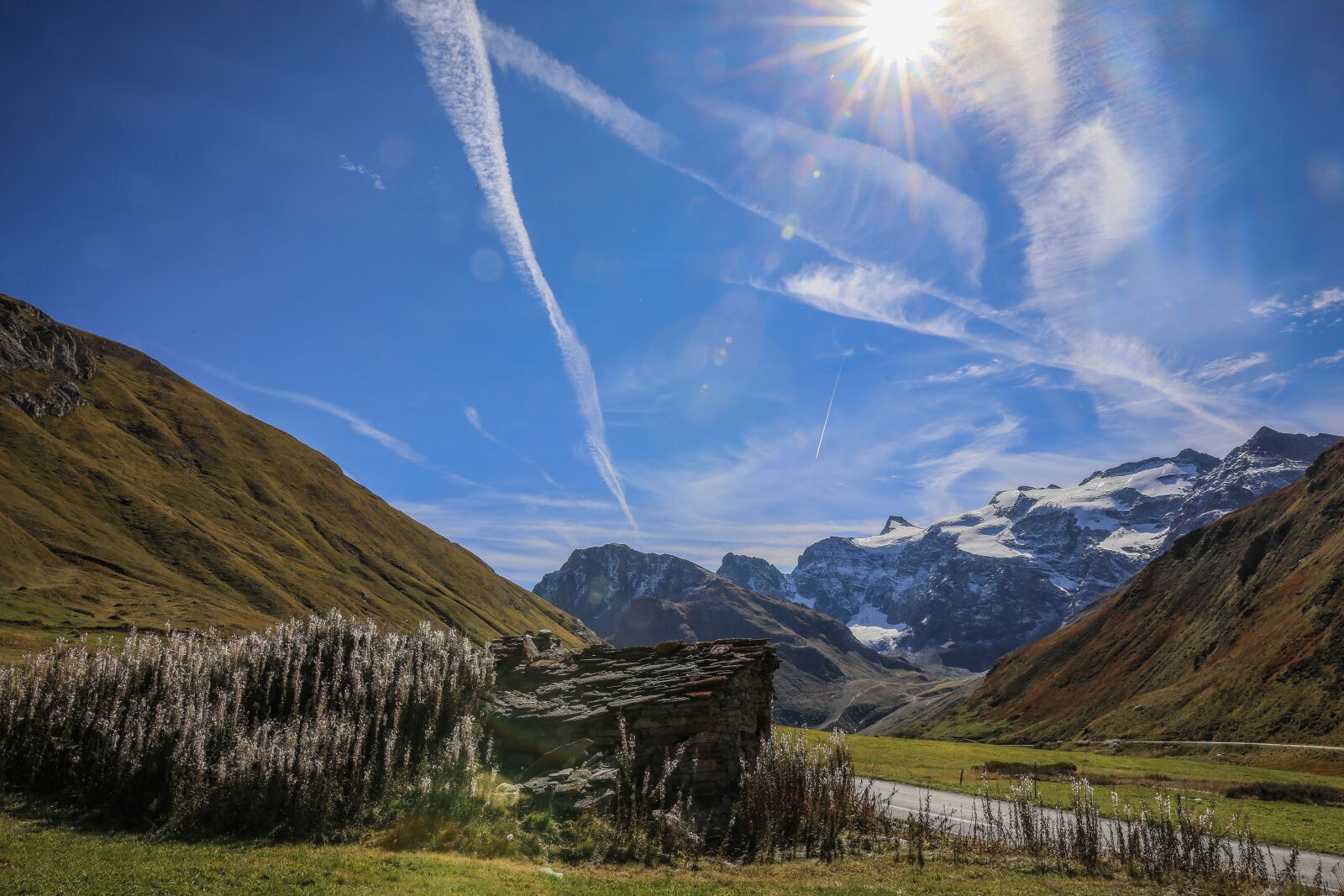 Canon EOS 5D Mark IV sample photo. Alpine scenery, mountain house photography