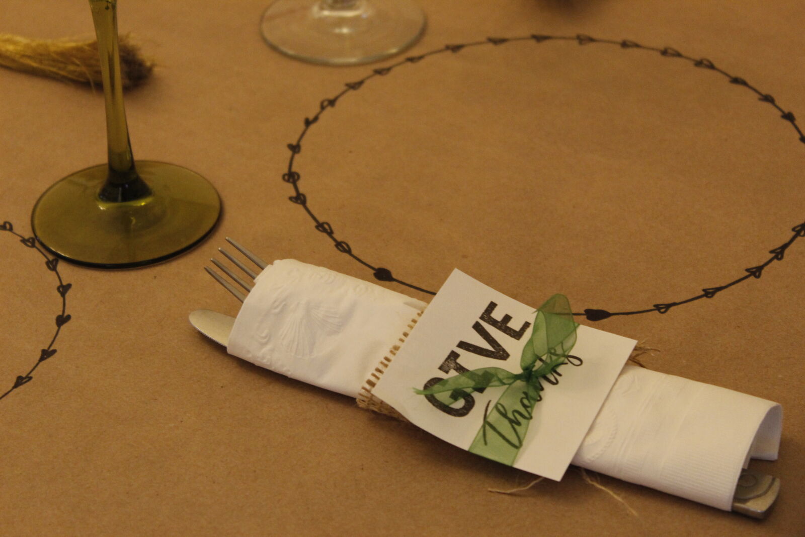 Canon EOS 1300D (EOS Rebel T6 / EOS Kiss X80) sample photo. Brown, cardboard, dinner, table photography