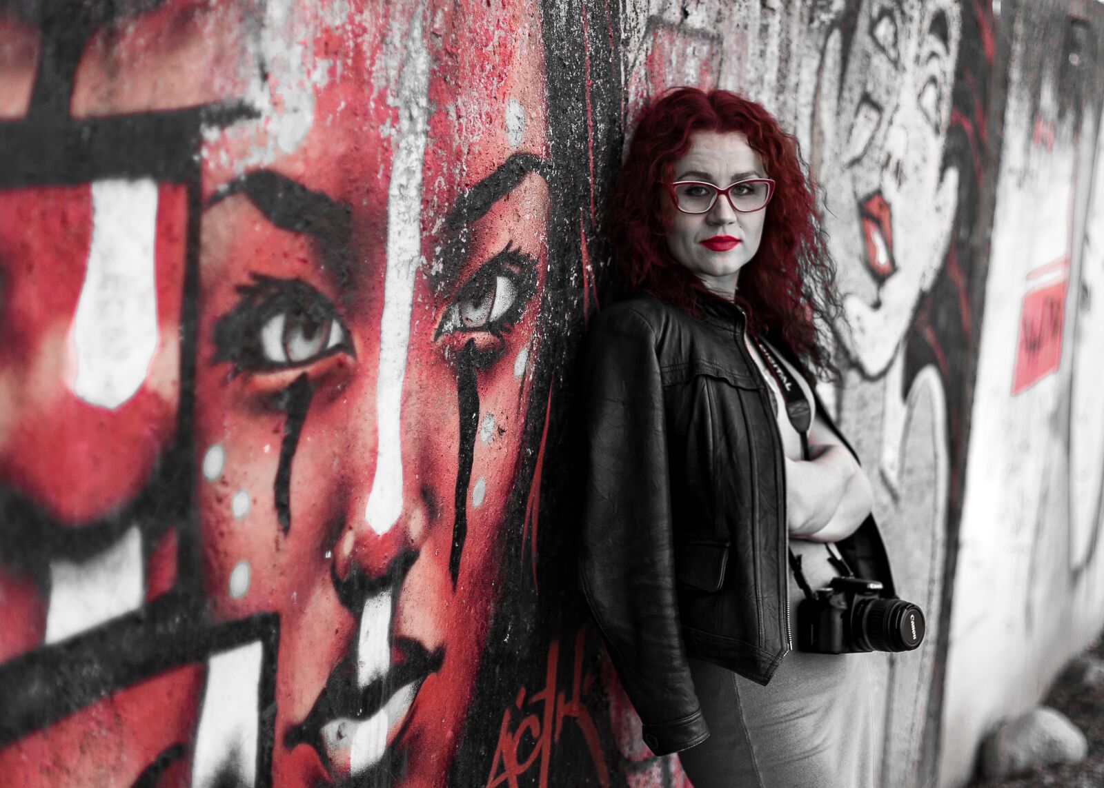 Canon EOS 6D + Canon EF 50mm F1.4 USM sample photo. Woman, people, art photography