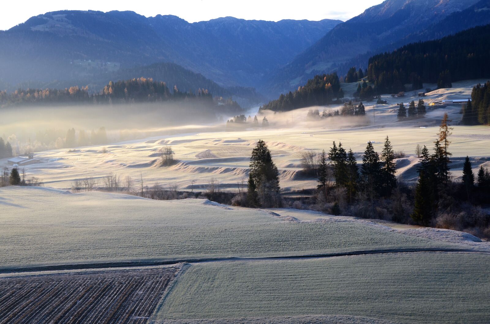 Nikon D7000 sample photo. Mountain landscape, nature, fog photography