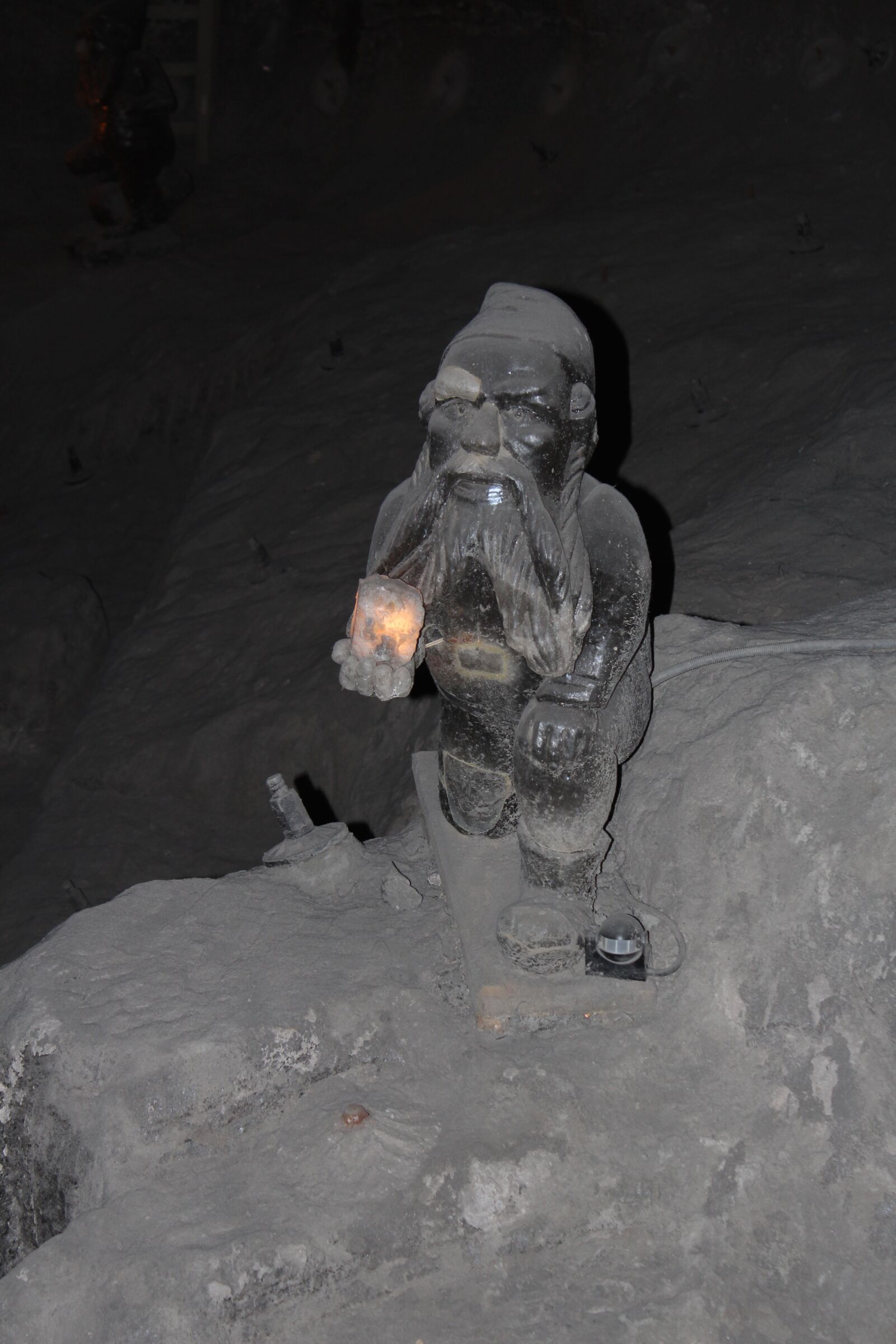 Canon EOS 600D (Rebel EOS T3i / EOS Kiss X5) sample photo. Wieliczka, jump, me photography