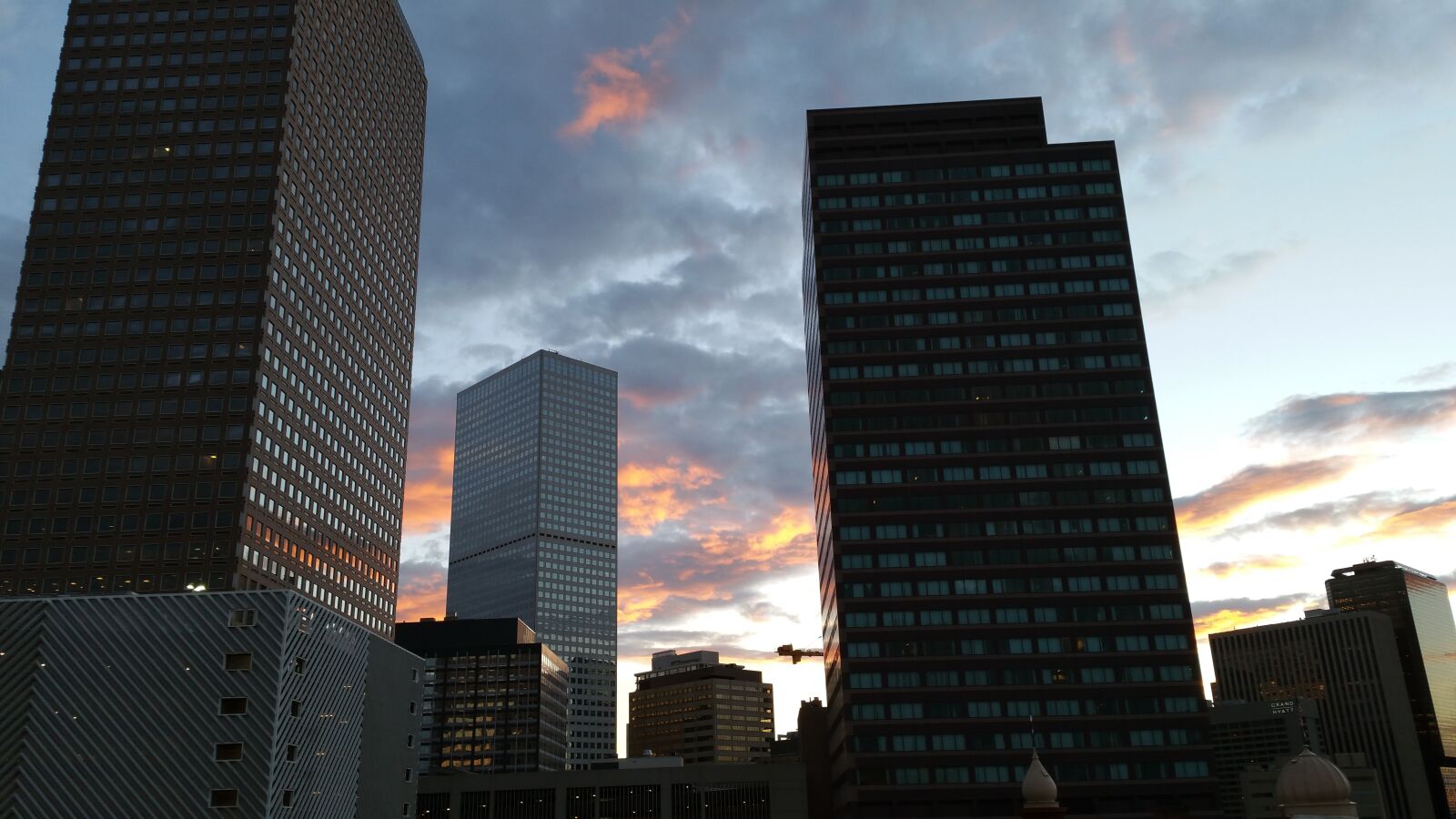 Samsung Galaxy Note Edge sample photo. Denver, dawn, skyline photography