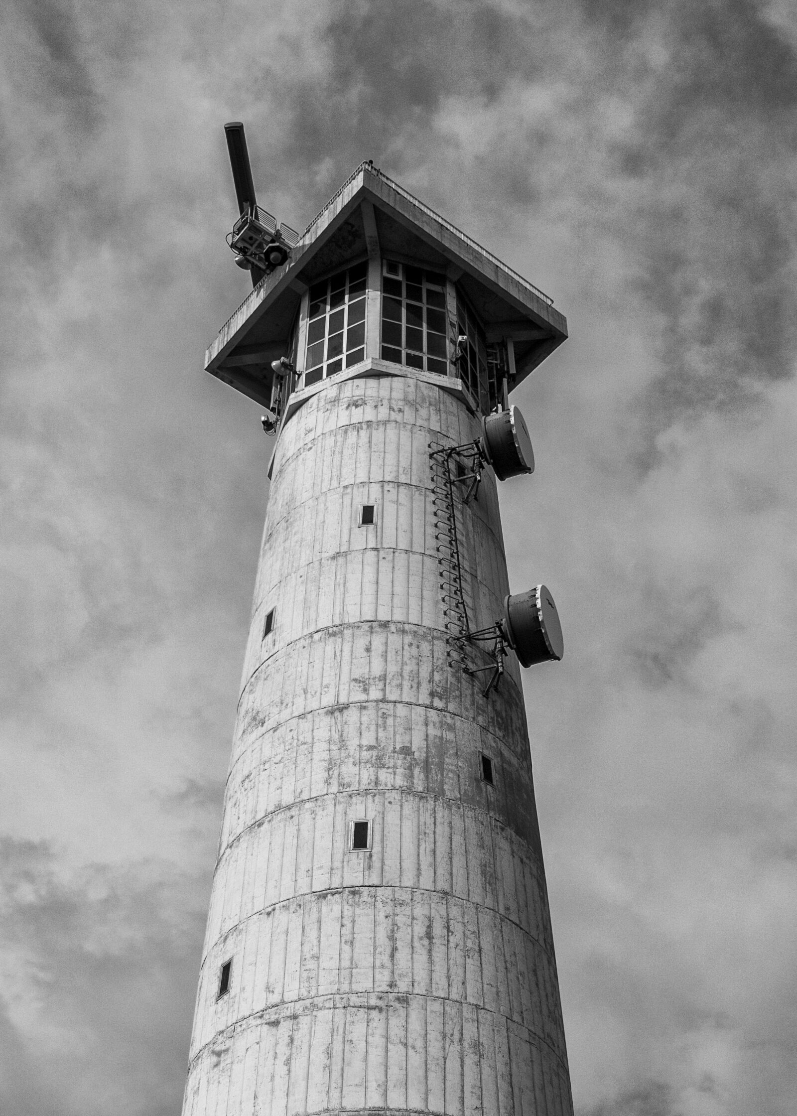 Canon EOS 750D (EOS Rebel T6i / EOS Kiss X8i) sample photo. Tower, lighthouse, architecture photography