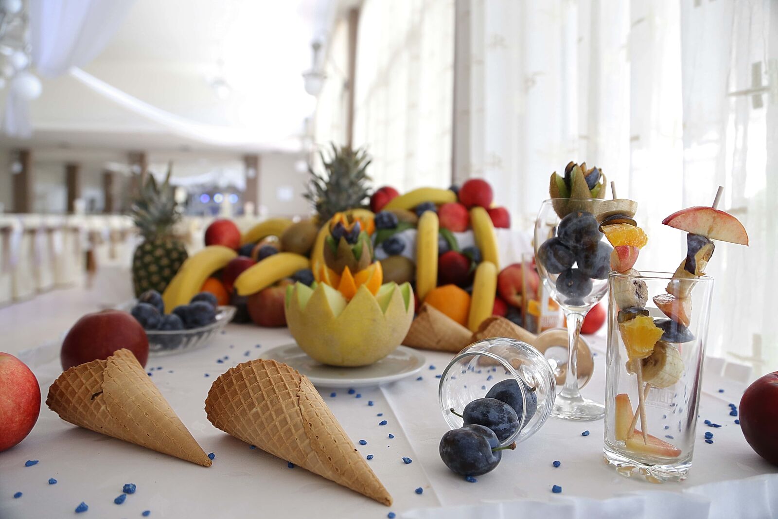 Canon EF 24-105mm F4L IS USM sample photo. Tropical, fruit, cocktails, salad photography