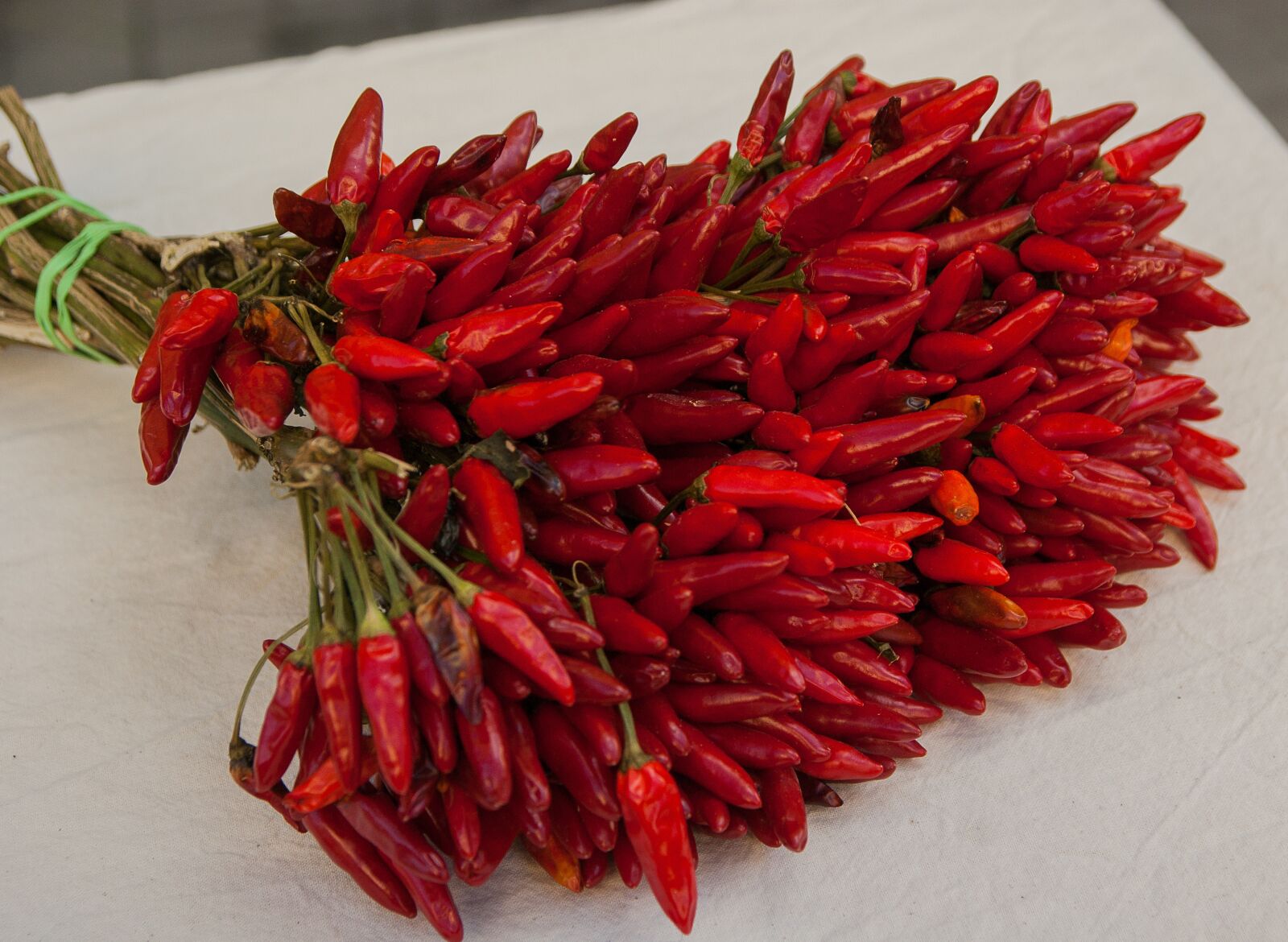 Pentax K10D sample photo. Peppers, spices, west indies photography