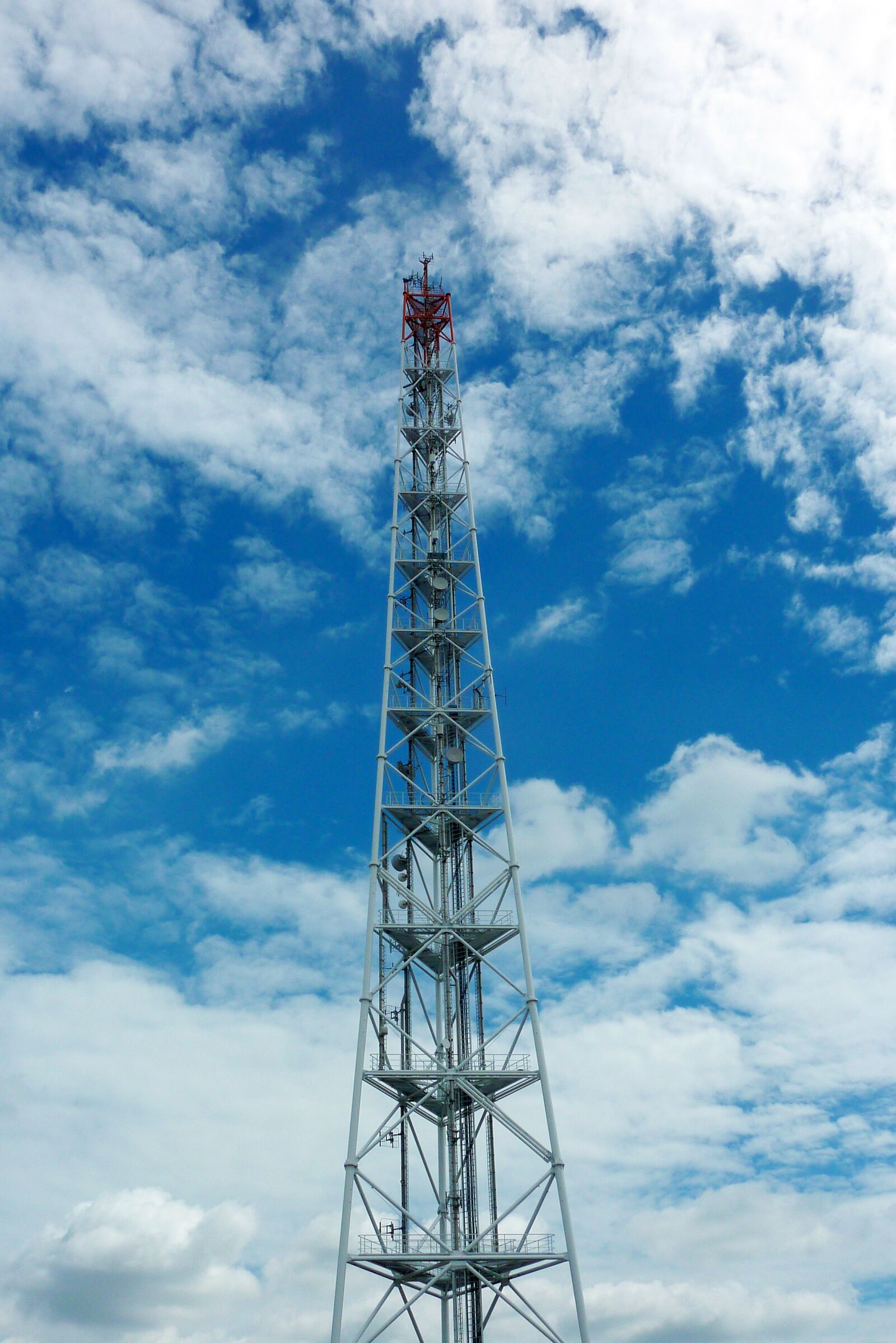 Panasonic DMC-TZ7 sample photo. Radio mast, mobile, transmission photography