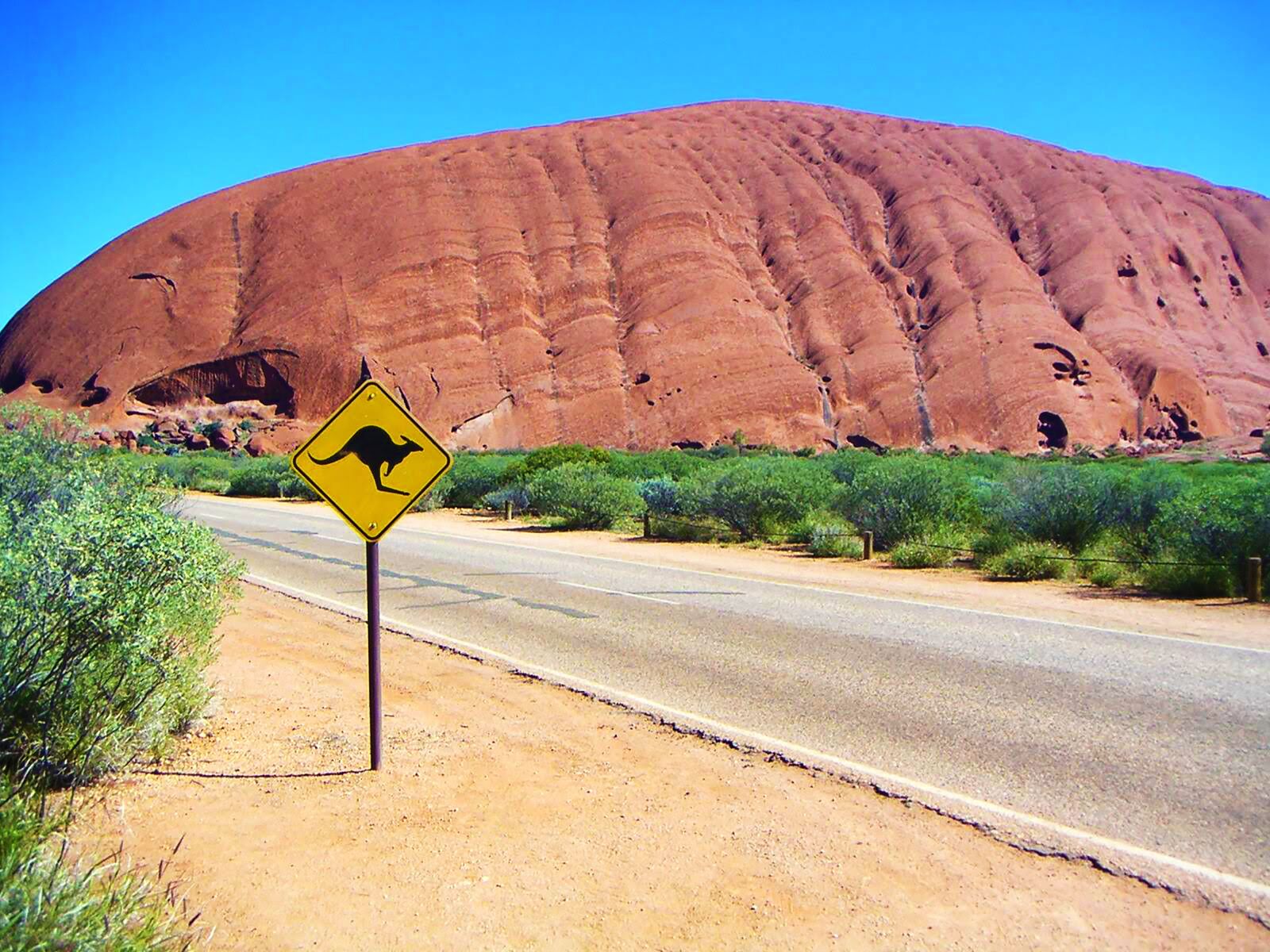 KONICA MINOLTA DiMAGE X20 sample photo. Australia, ayers rock, uluru photography