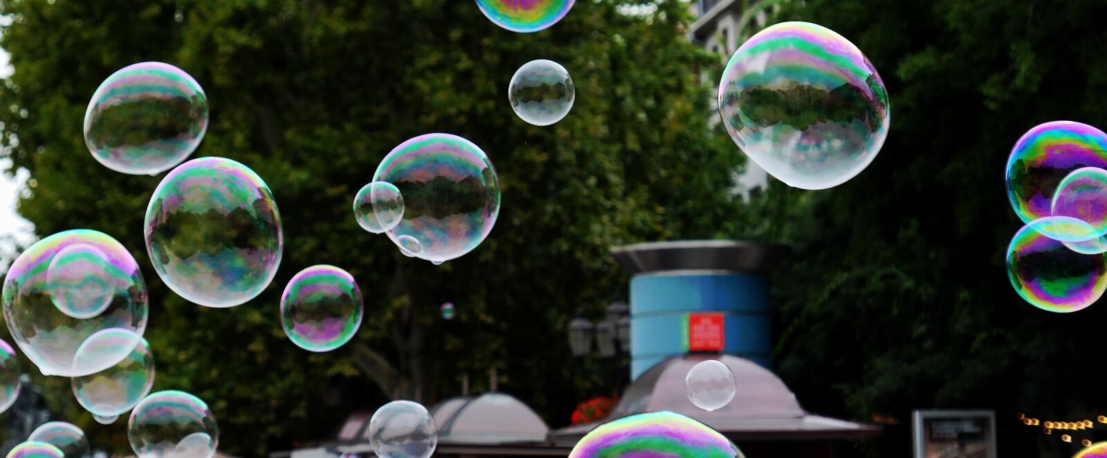 Panasonic Lumix DMC-LX10 (Lumix DMC-LX15) sample photo. Soap bubbles, soap, blow photography