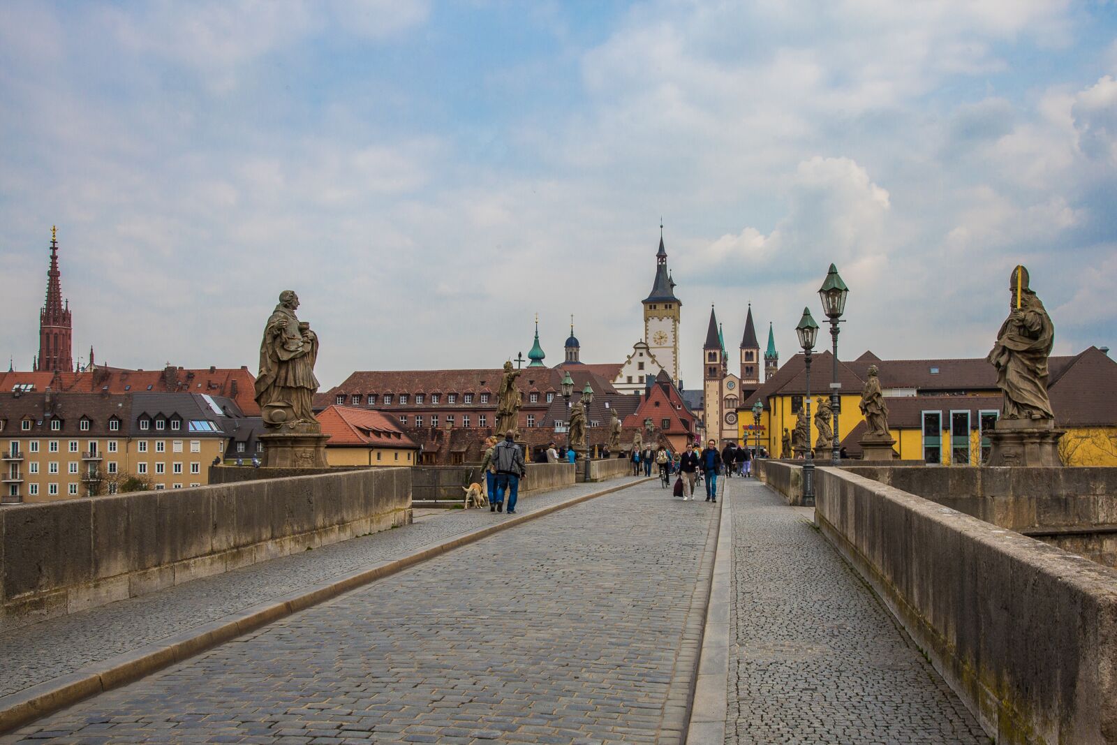 Canon EOS 5D Mark III sample photo. W rzburg, historic center photography
