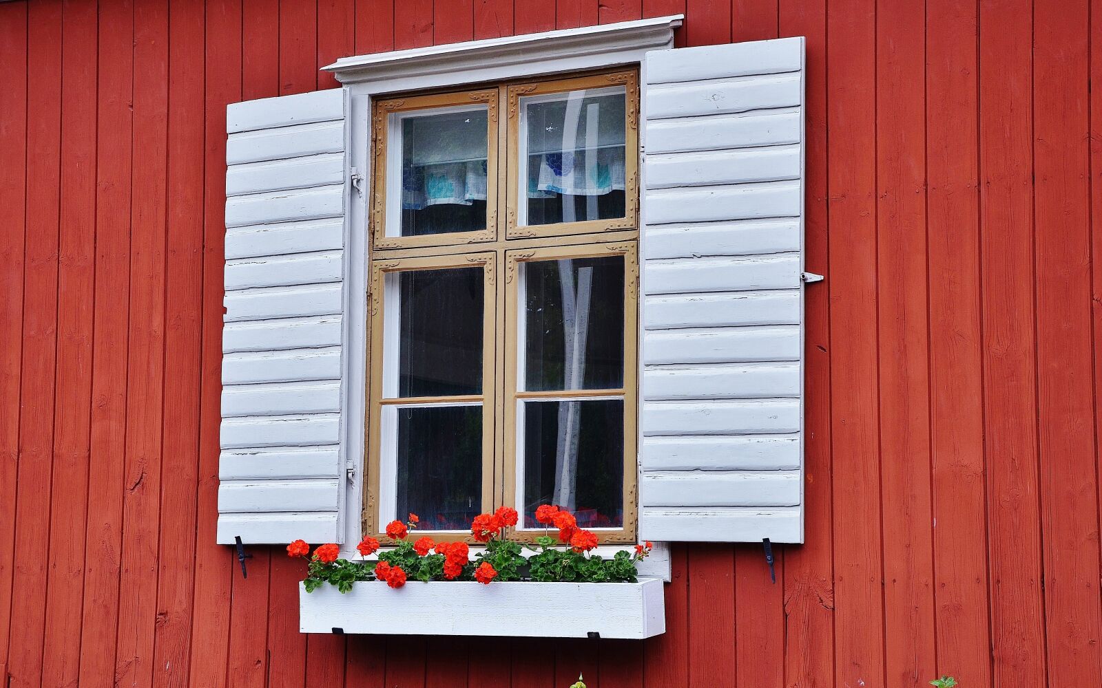 Nikon D7000 sample photo. House, wooden, home photography