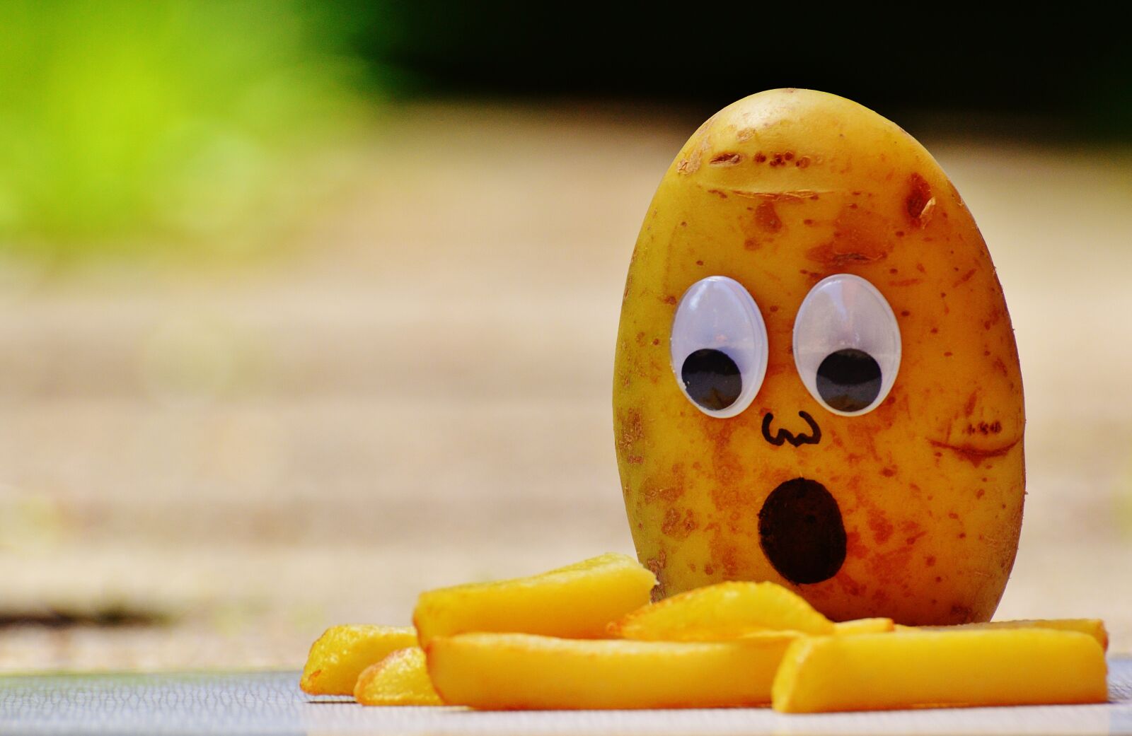 Nikon D3200 sample photo. Potatoes, french, mourning photography