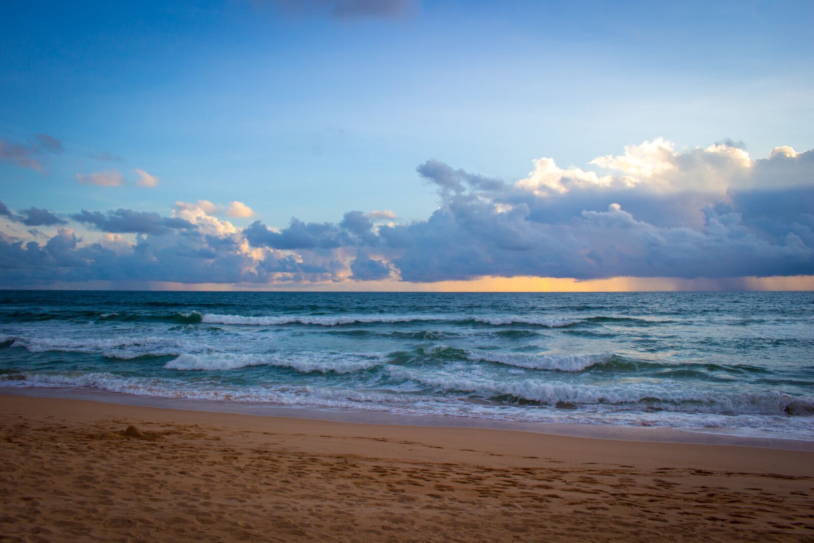 Canon EOS 100D (EOS Rebel SL1 / EOS Kiss X7) sample photo. Beach, sunset, sea photography