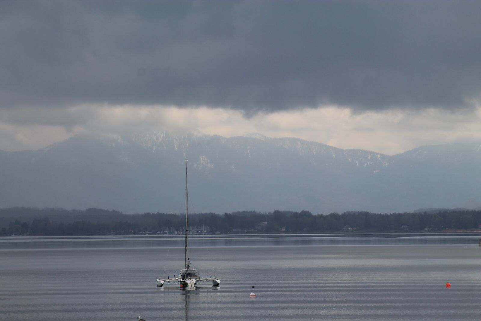 Canon EOS 1100D (EOS Rebel T3 / EOS Kiss X50) sample photo. Lake, water, idyll photography