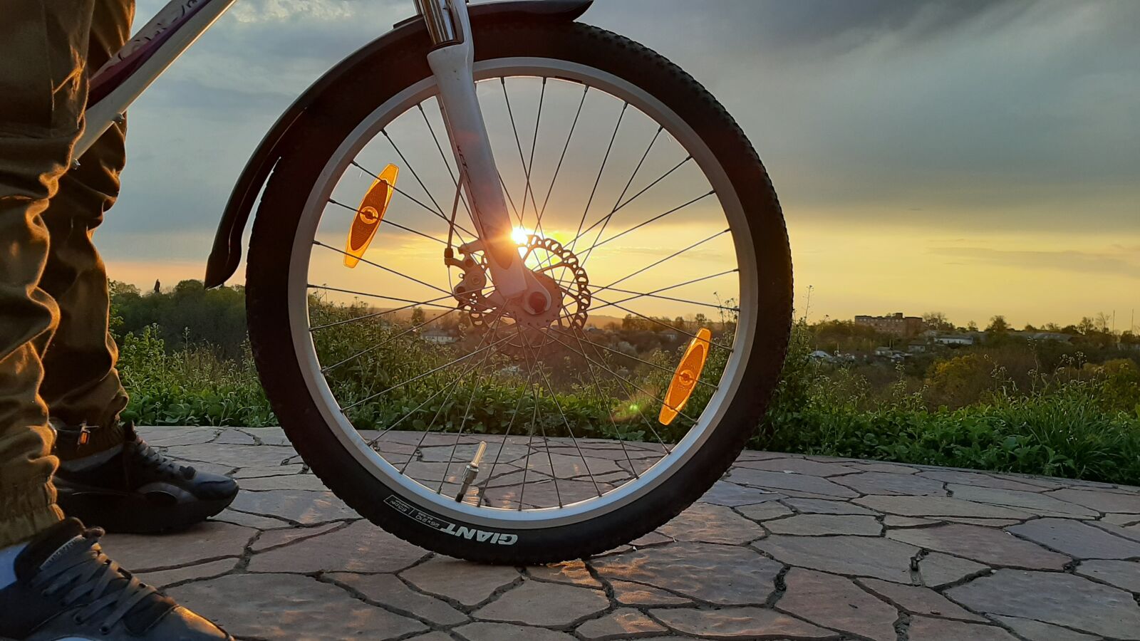 Samsung Galaxy A50 sample photo. Wheel, sunset, bike photography