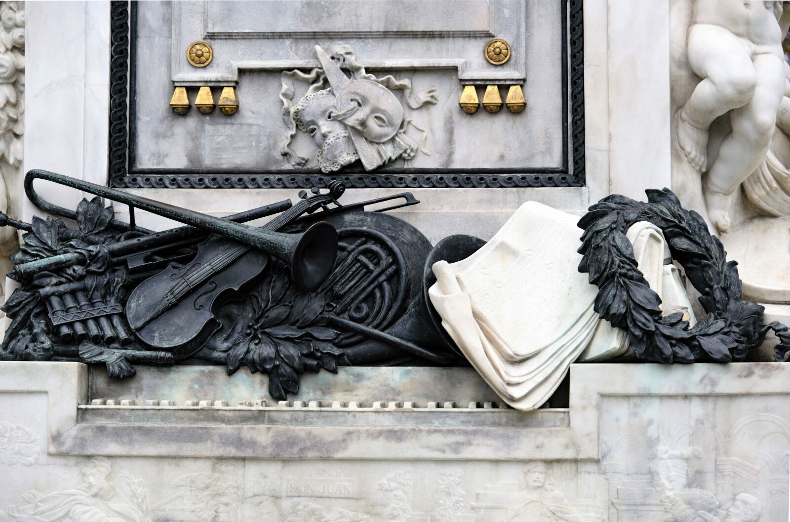 Nikon D810 sample photo. Statue, mozart, vienna photography