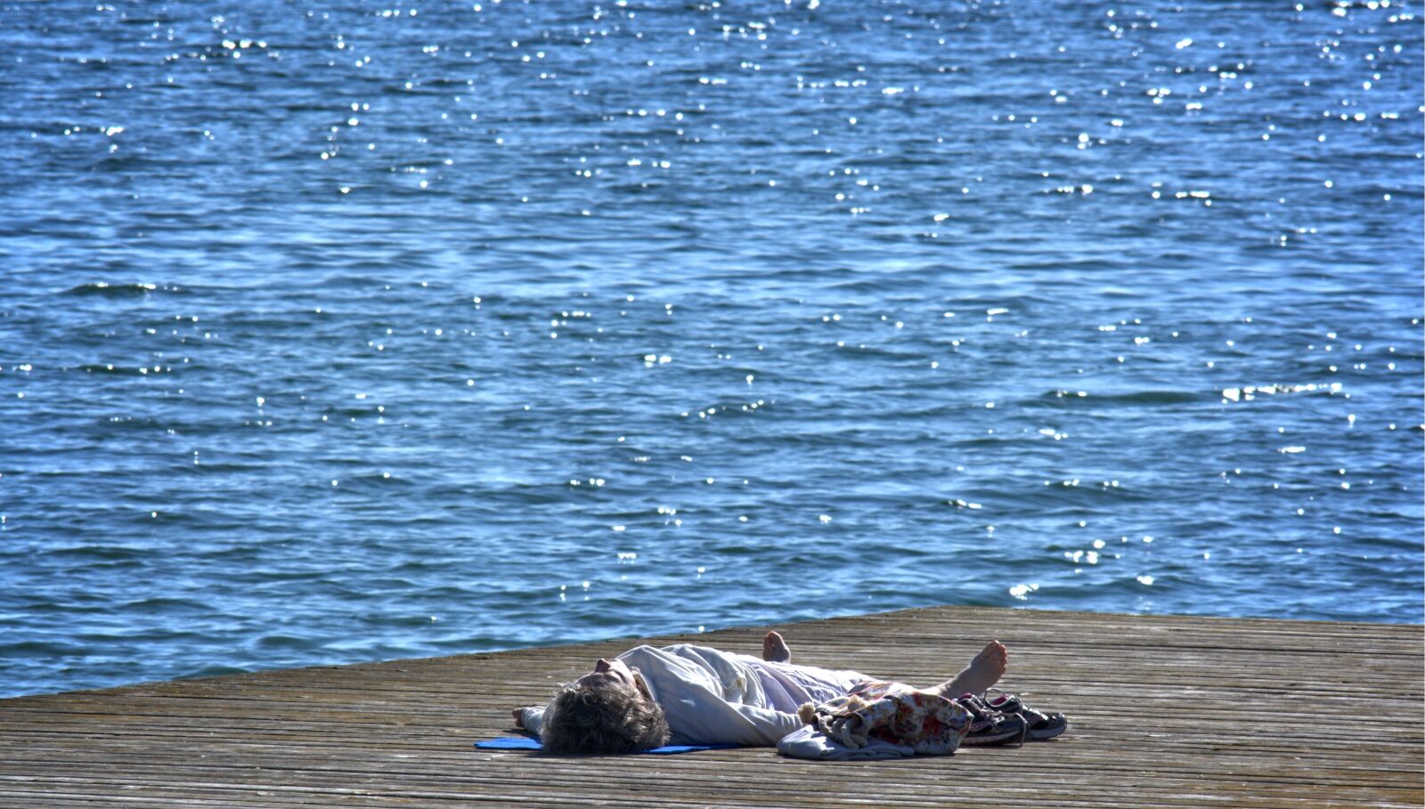 55.0-200.0mm f/4.0-f/5.6 sample photo. Meditation, earth, water photography