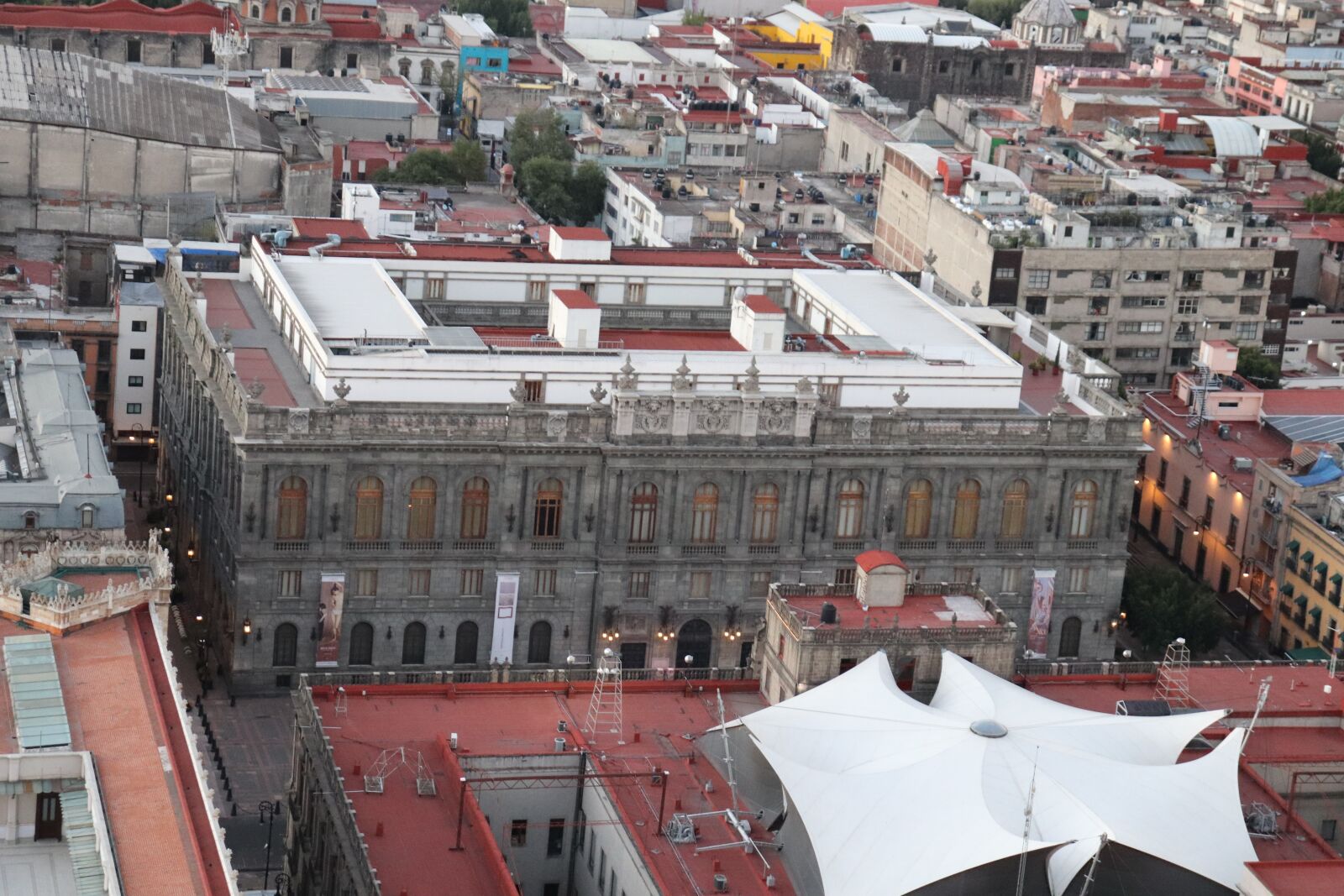 Canon EOS 200D (EOS Rebel SL2 / EOS Kiss X9) sample photo. Museo, arquitectura, edificio hist photography